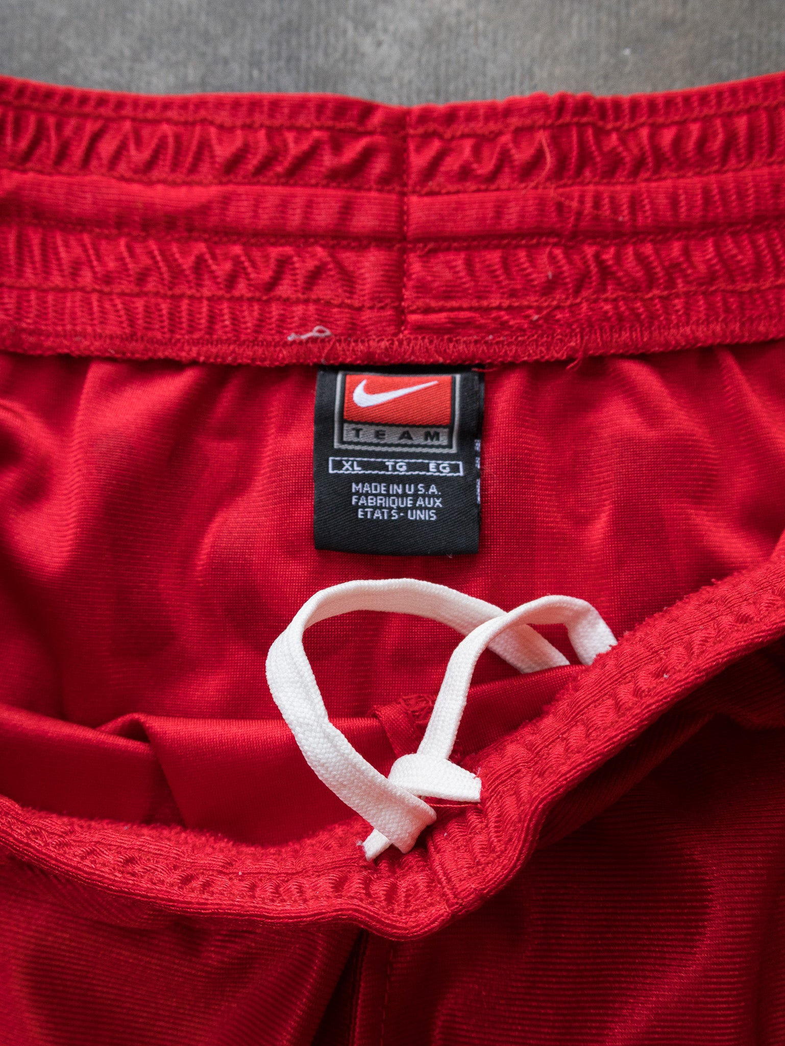Vintage 90s Nike Basketball Shorts (XL)