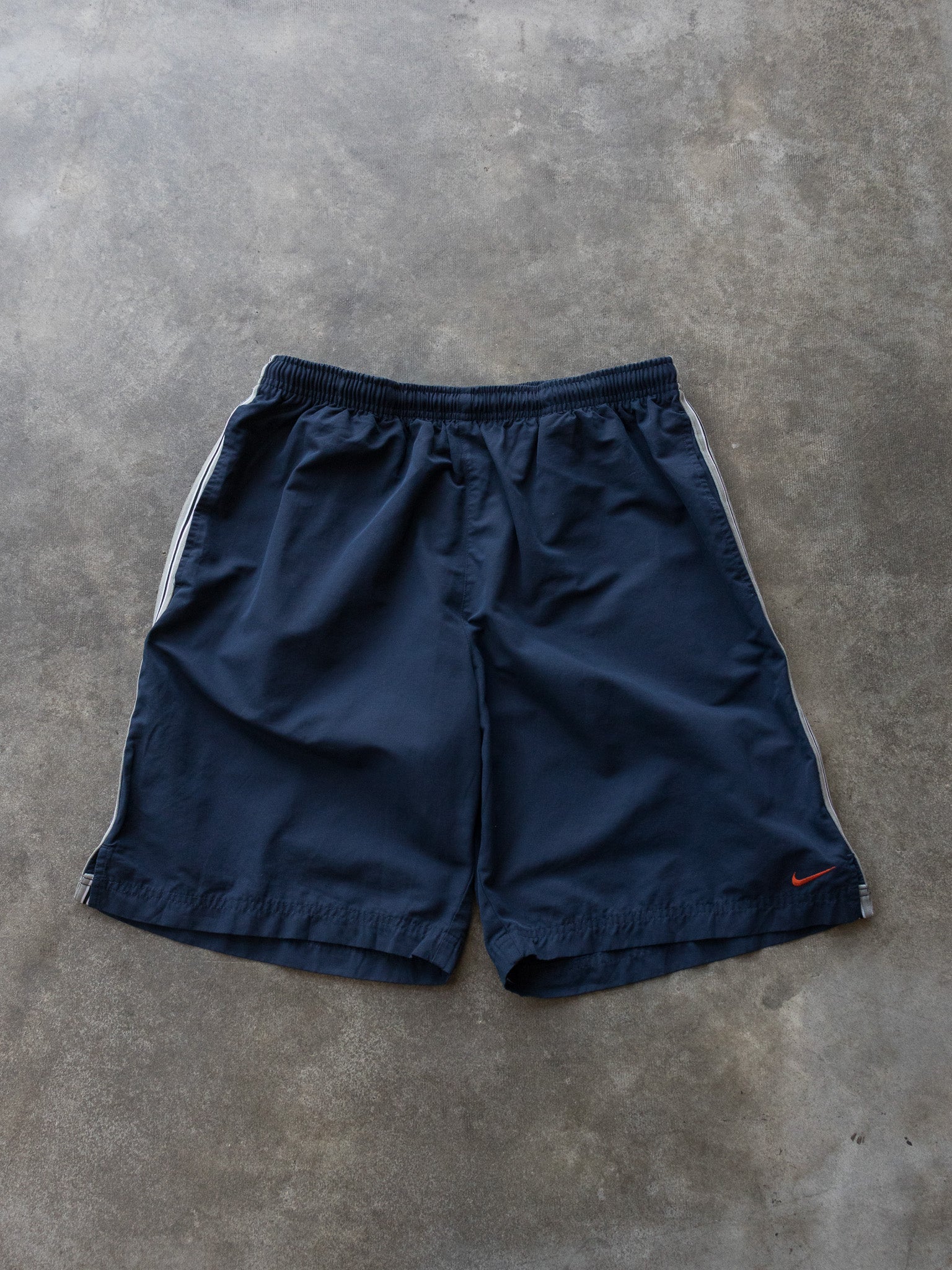 Vintage Navy Nike Shorts (L)