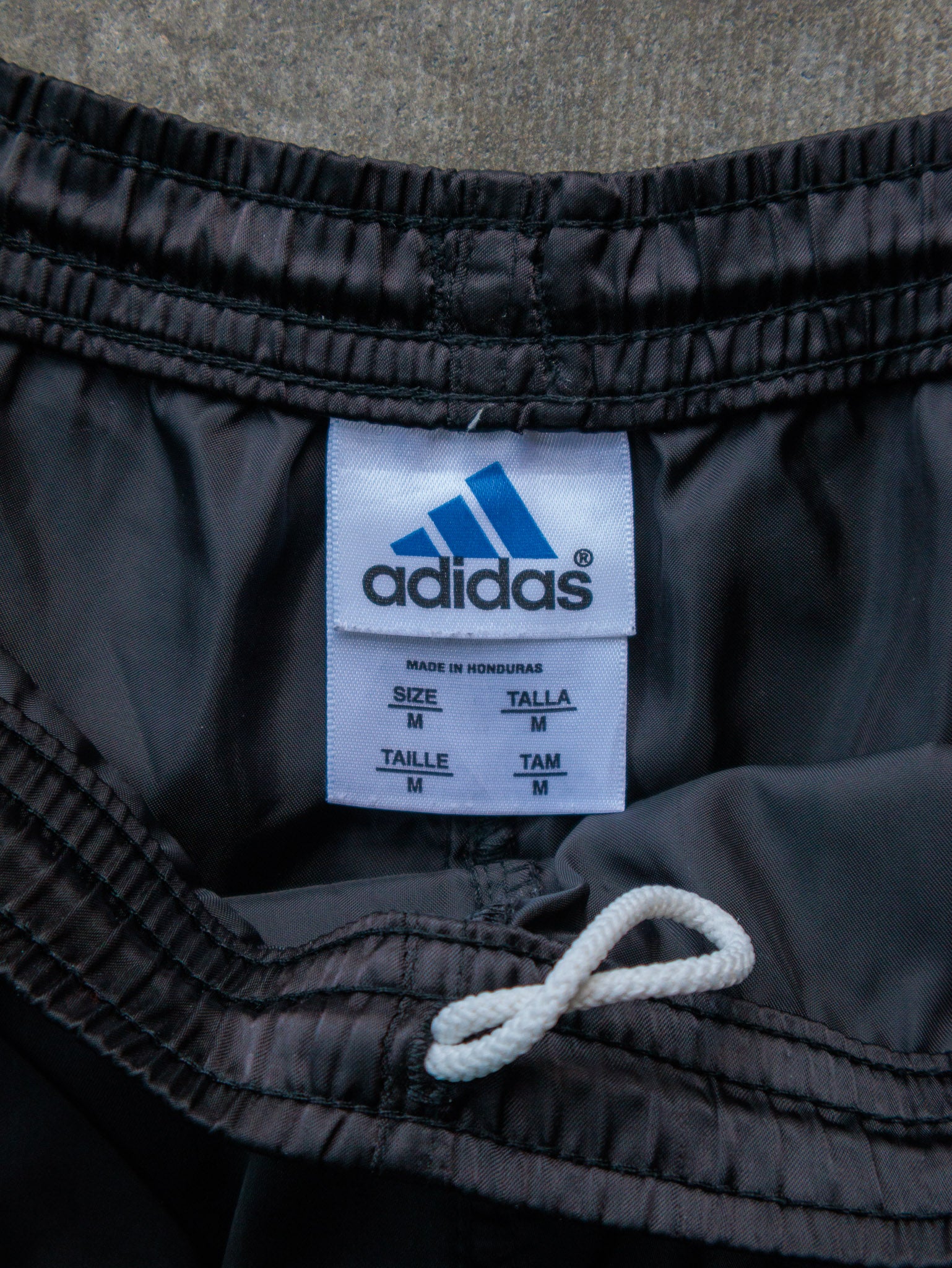 Vintage 00s Black Adidas Shorts (M)