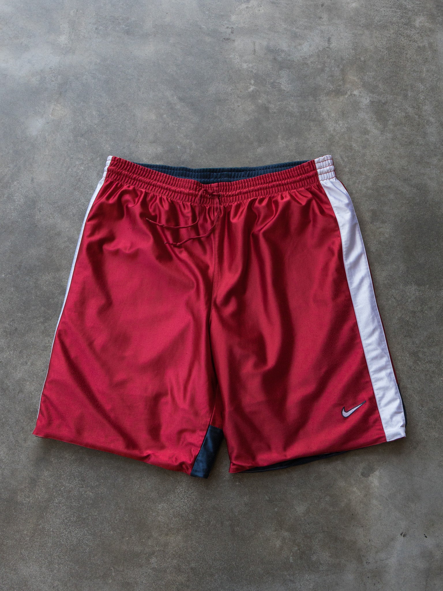 Vintage Reversible Nike Basketball Shorts (XL)