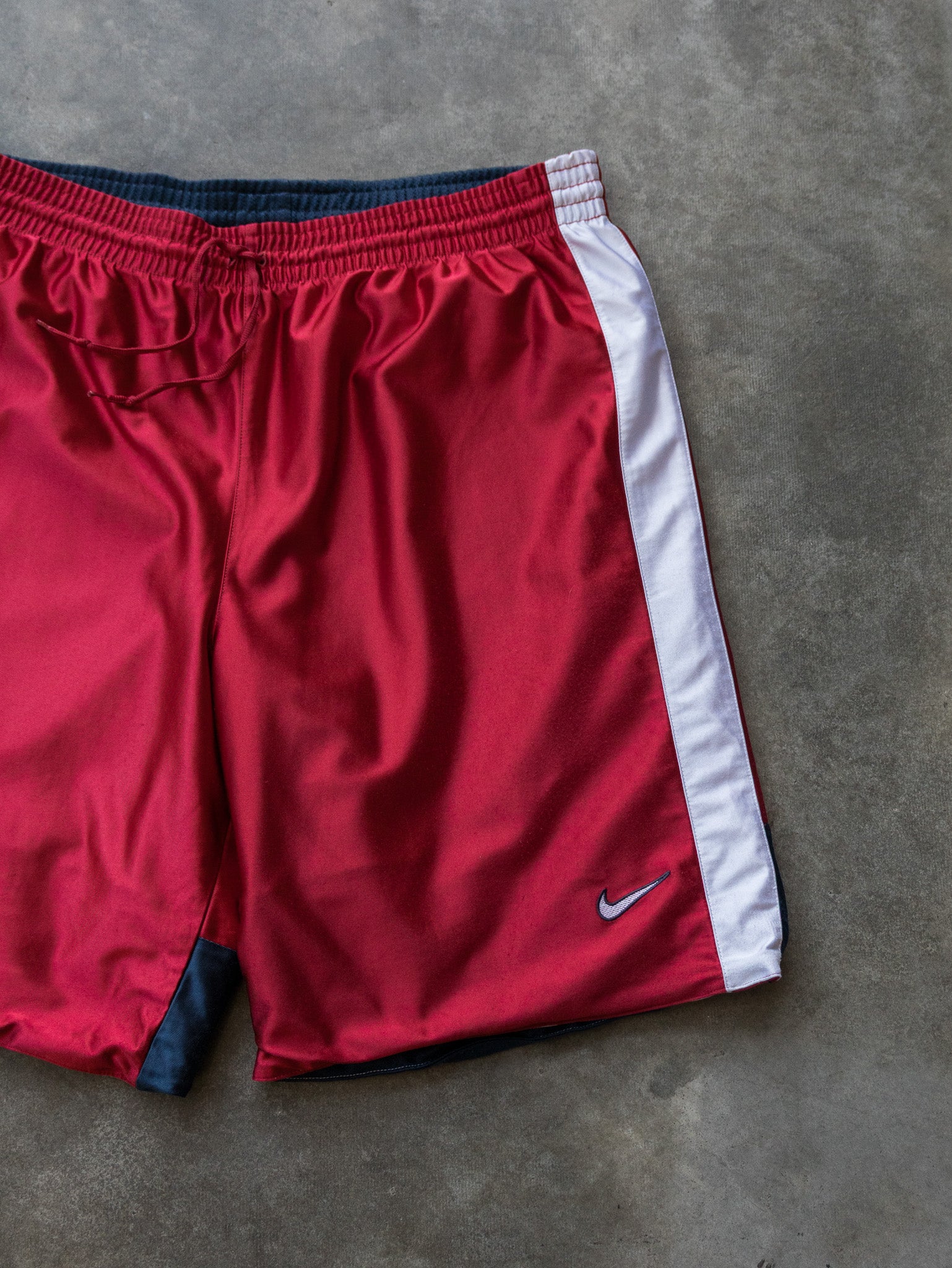 Vintage Reversible Nike Basketball Shorts (XL)