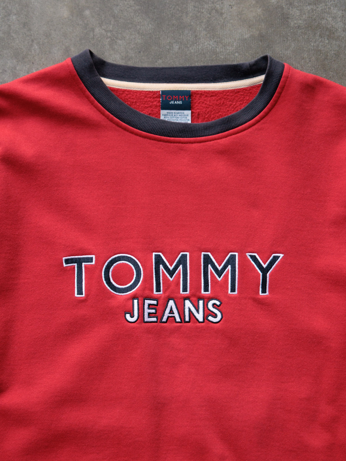Vintage Red Tommy Jeans Sweatshirt (L)