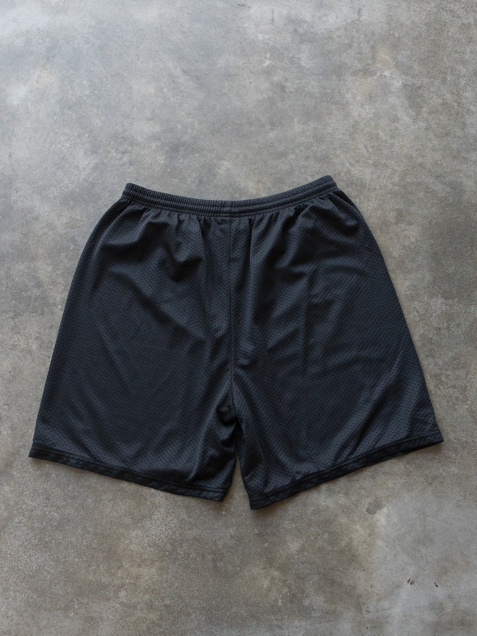 Vintage Black Nike Mesh Shorts (M)
