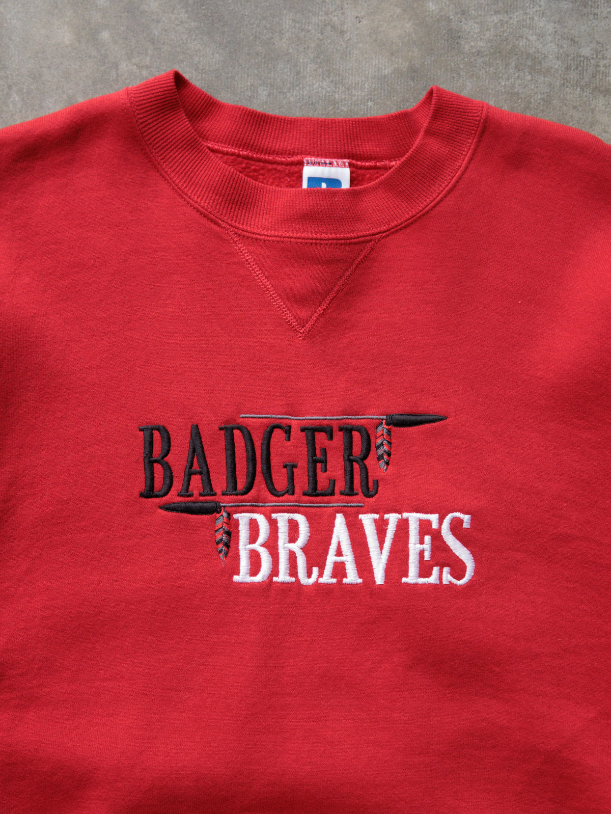 Vintage 90s Red Russell Athletic Badger Braves Sweatshirt (XL)