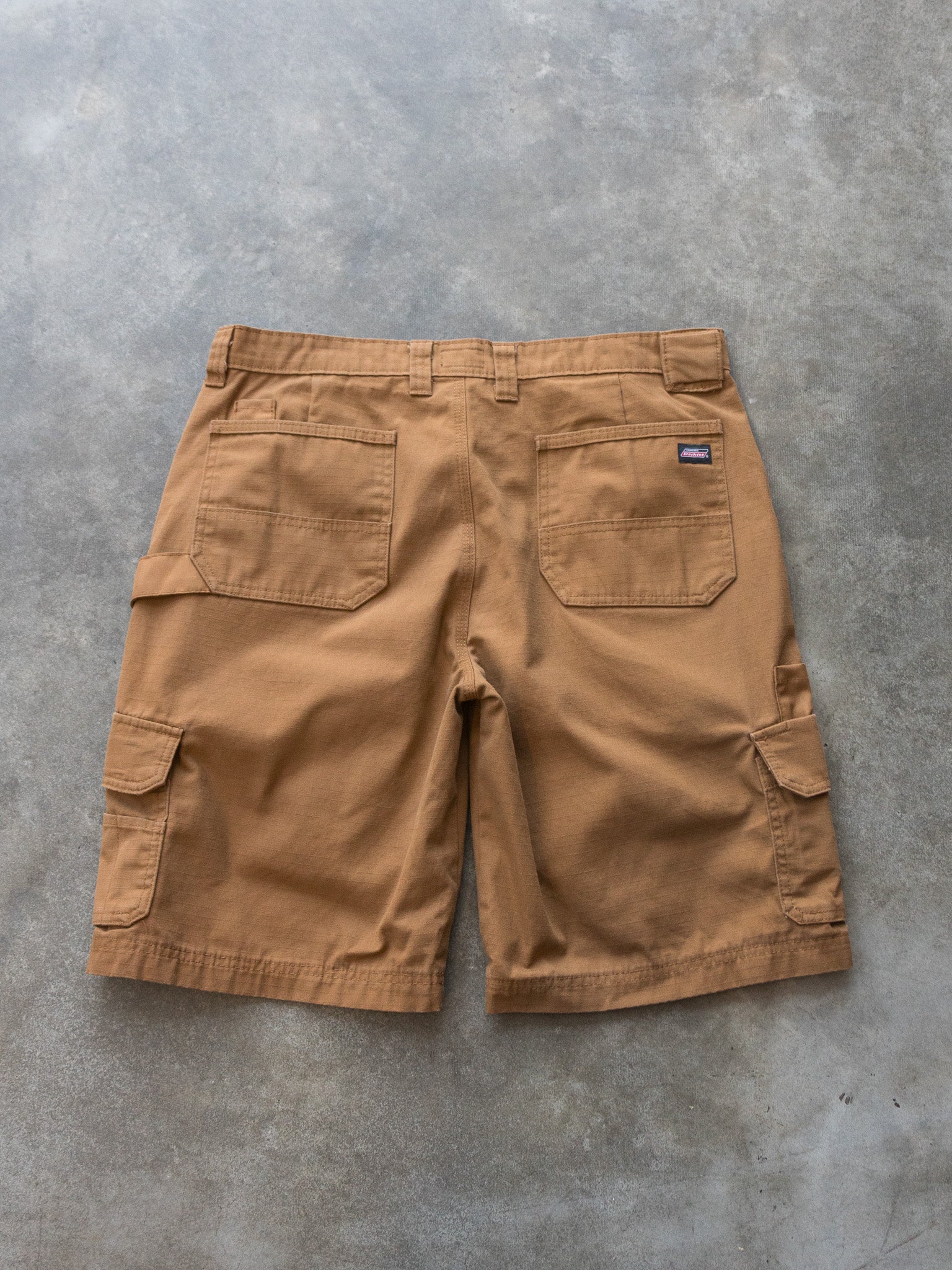 Vintage Brown Dickies Cargo Carpenter Shorts (W34)