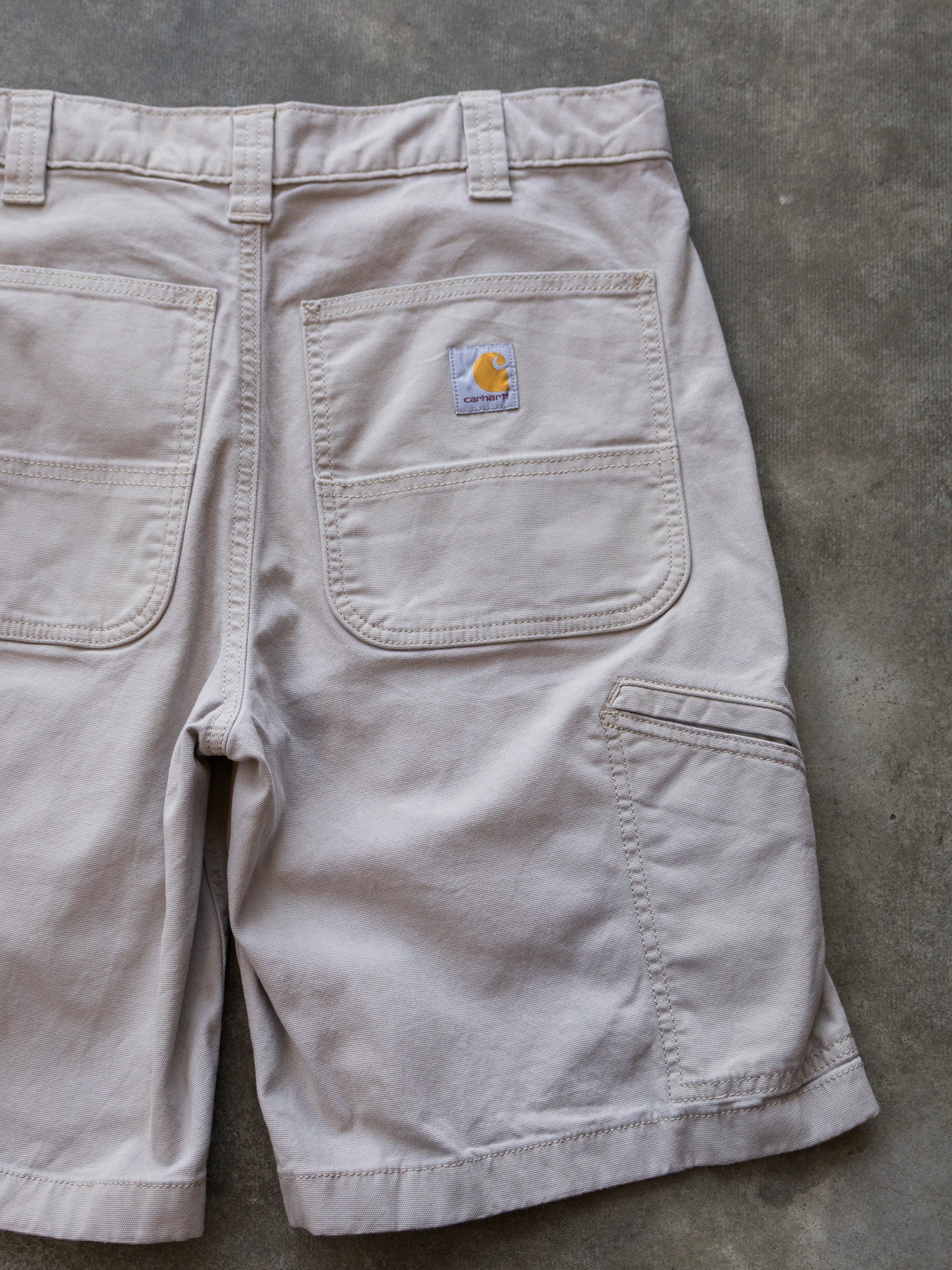Vintage Beige Carhartt Work Shorts (W32)
