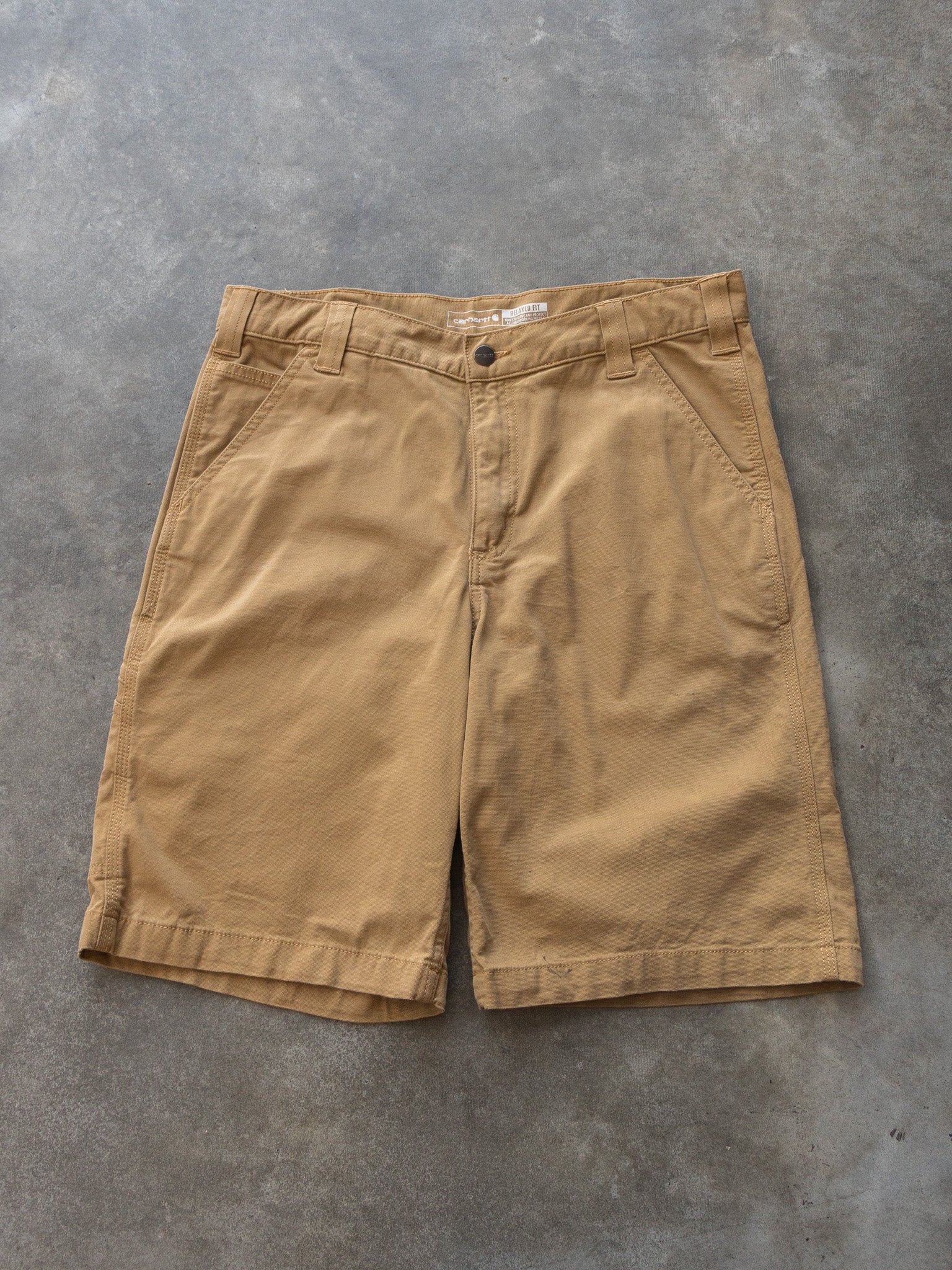 Vintage Tan Carhartt Work Shorts (W34)