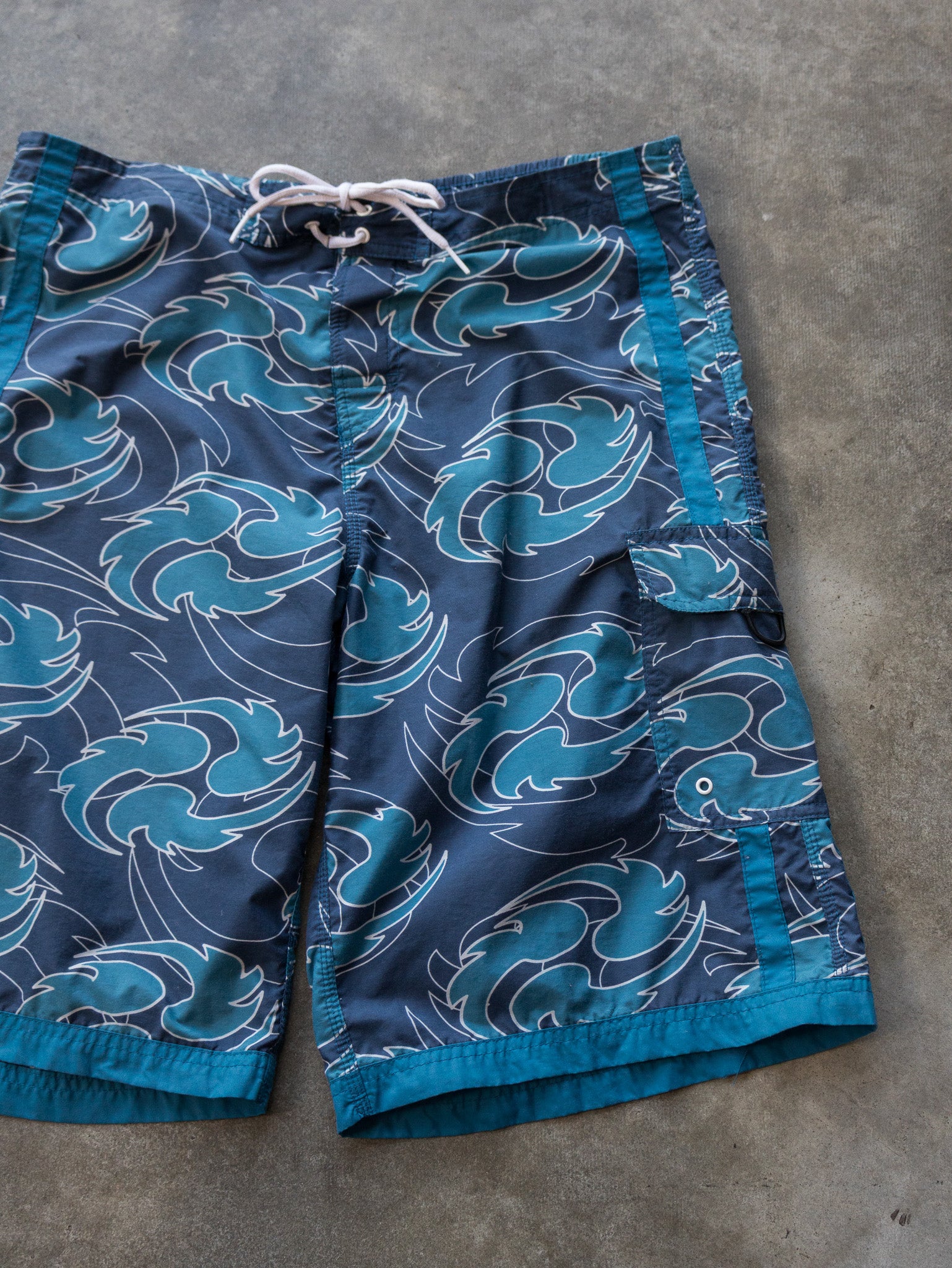 Vintage Blue Wave Nike Swim Shorts (18–20Y)