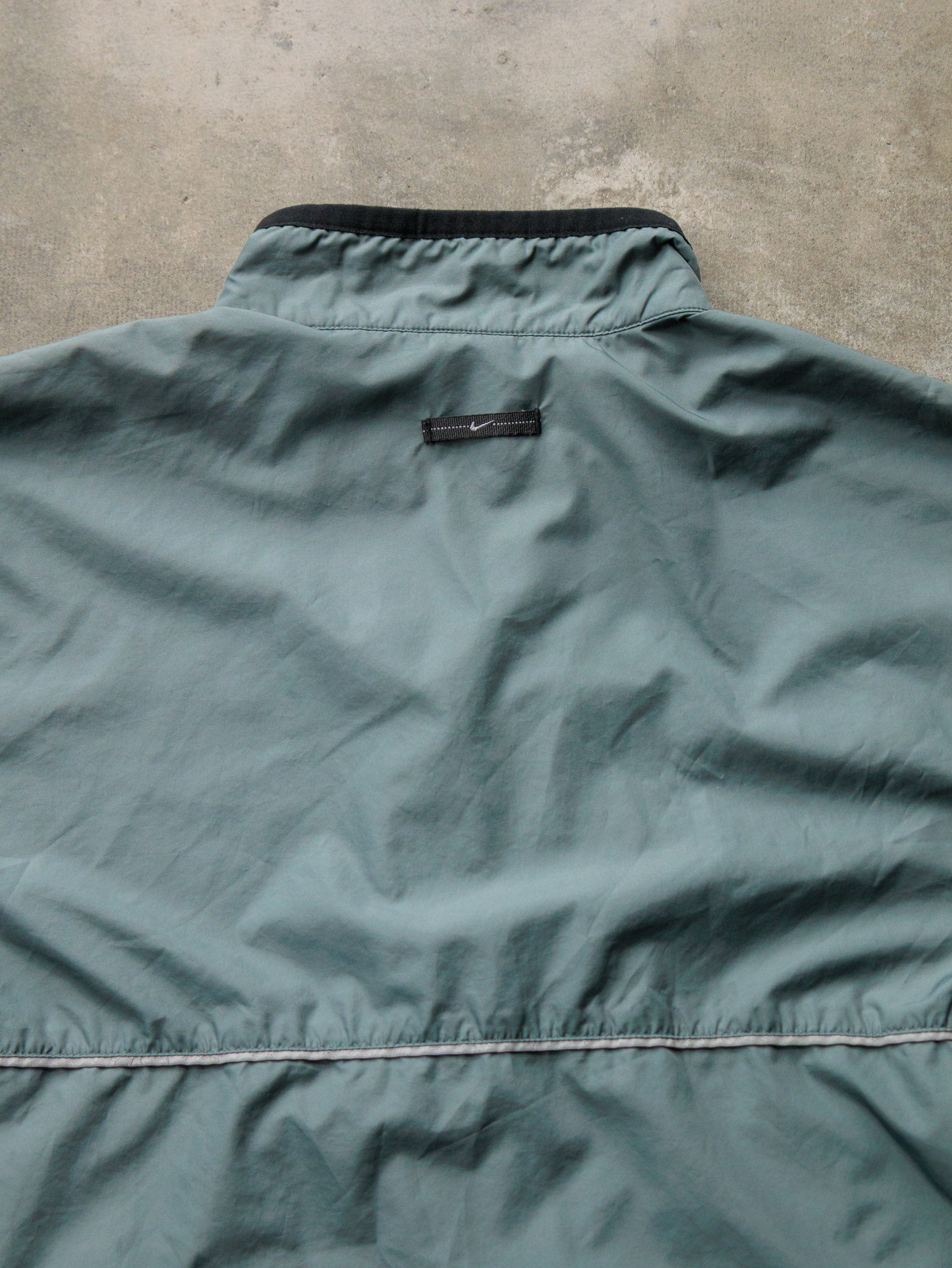 Vintage 00s Sage Green Nike Windbreaker (M)
