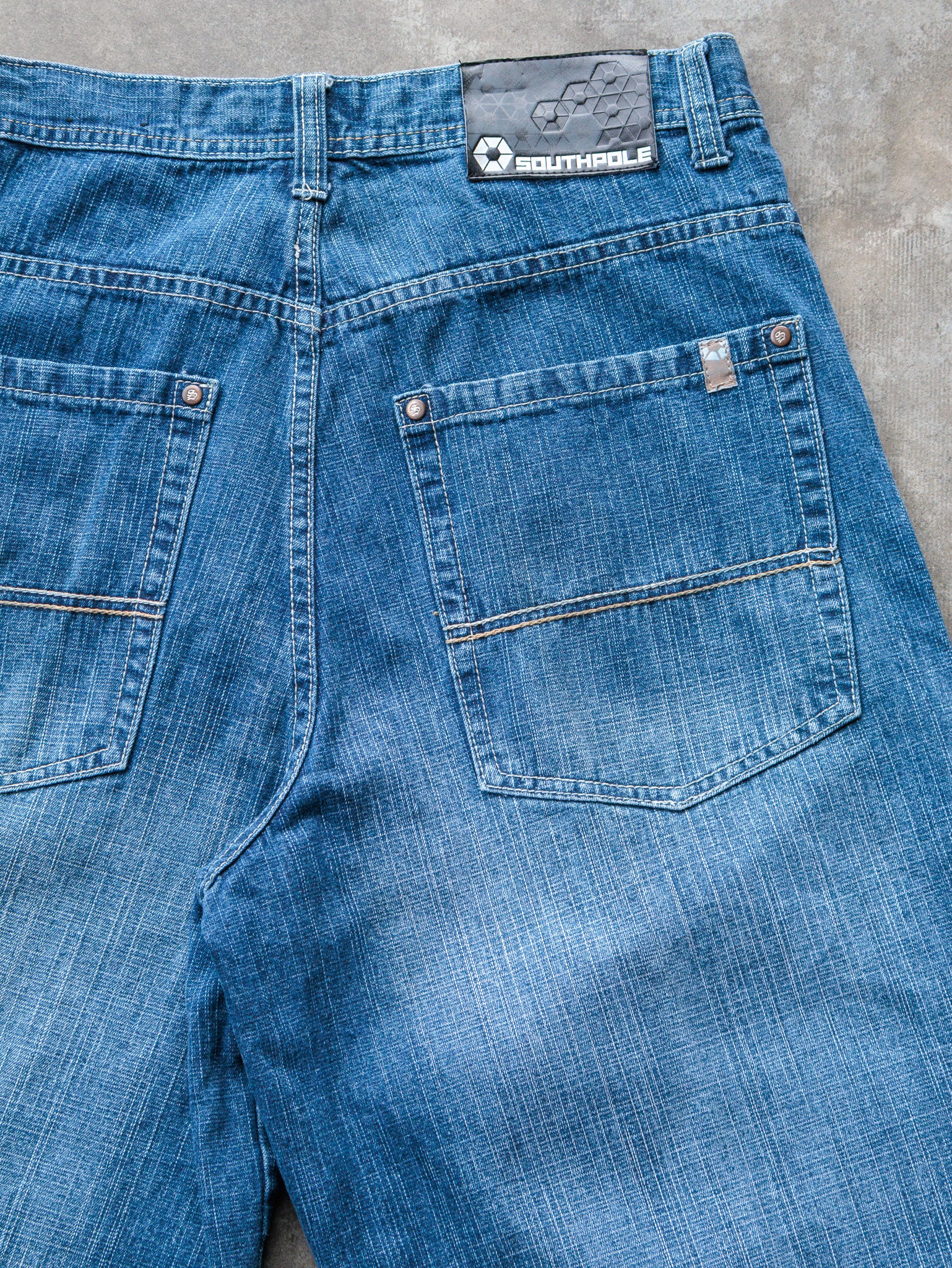 Vintage 00s Mid Wash Southpole Denim Shorts (W34)
