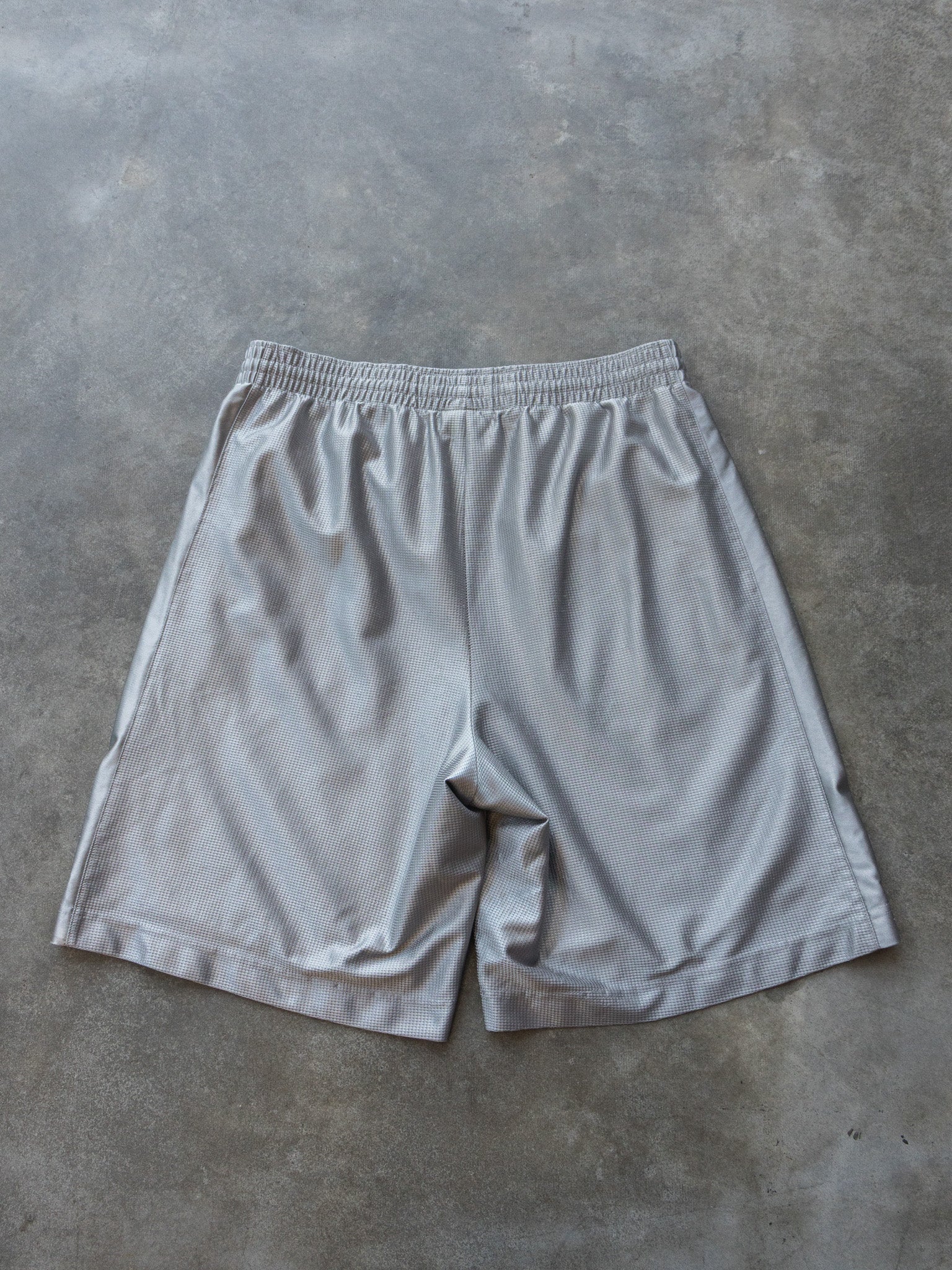 Vintage Grey Nike Basketball Shorts (L)