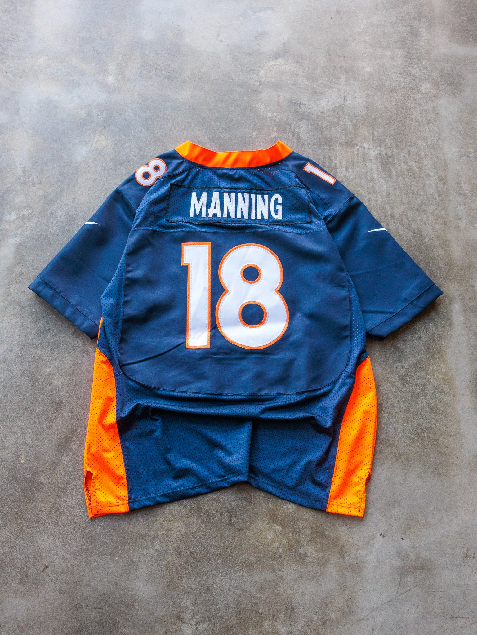 Vintage Nike Denver Broncos Peyton Manning NFL Jersey (2XL)