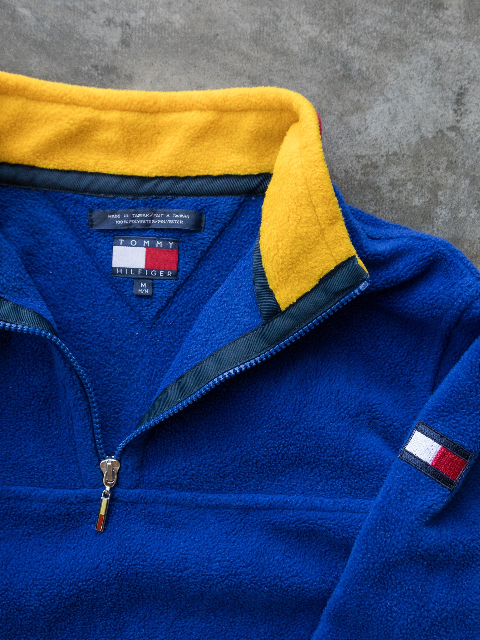 Vintage Tommy Hilfiger Fleece Quarter Zip (M)