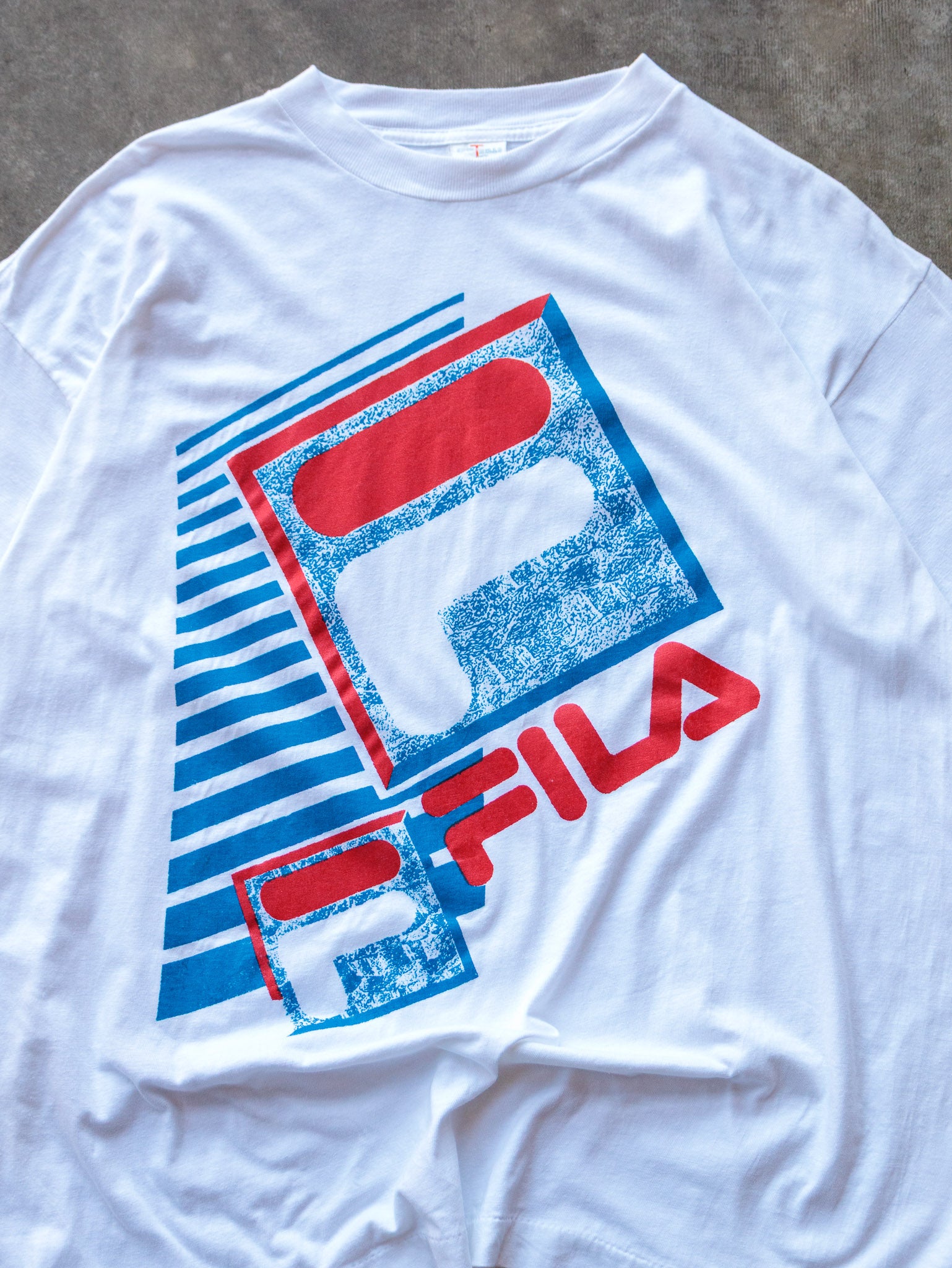 Vintage 90s White Fila Graphic Tee (XL)