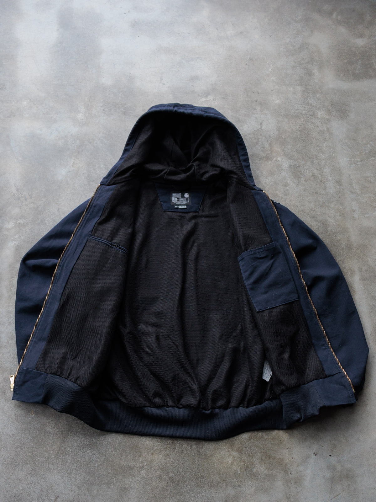 Vintage Carhartt J131 DNY 'Dark Navy' Active Jacket (XL)