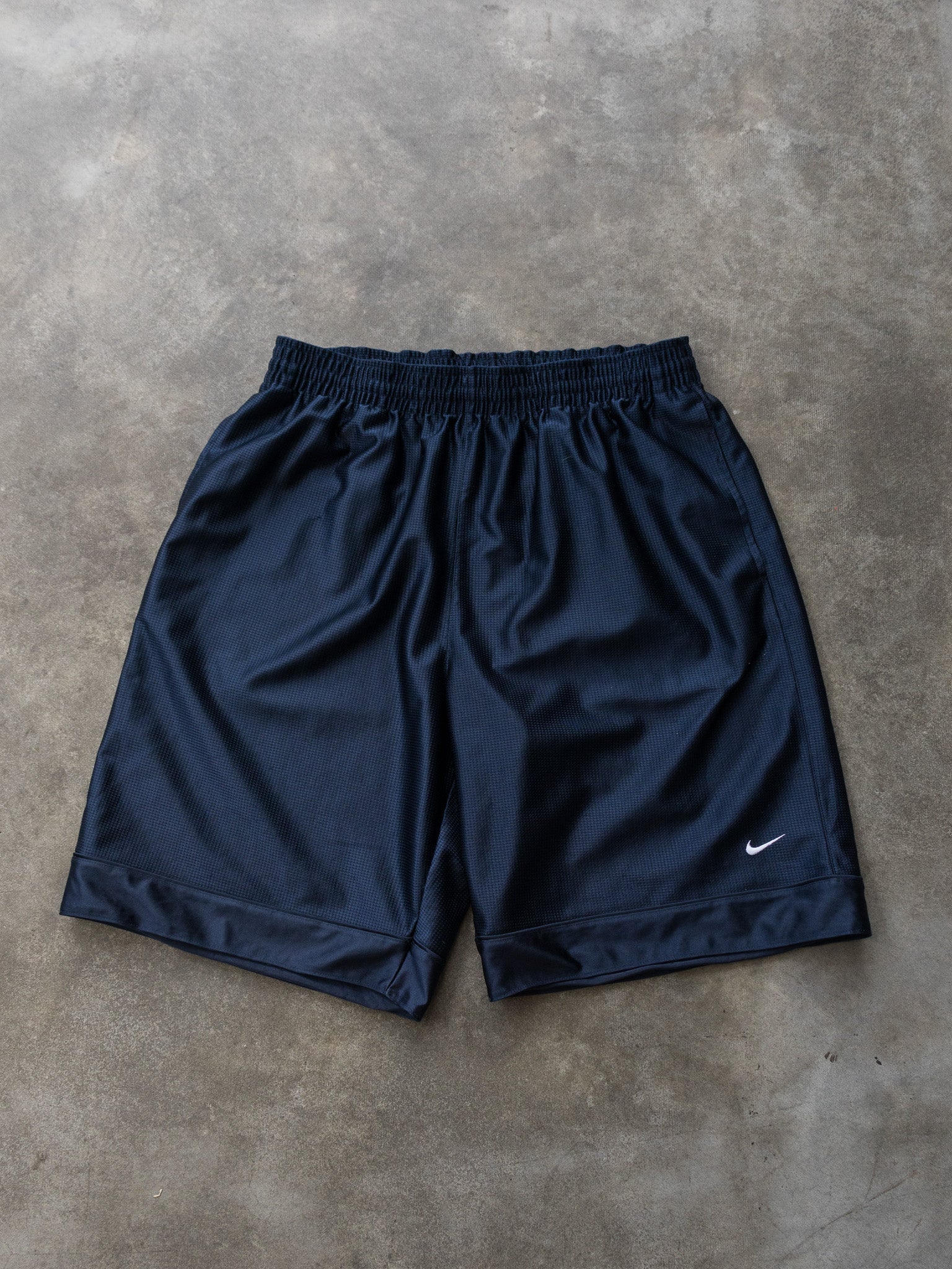Vintage Navy Nike Basketball Shorts (XL)