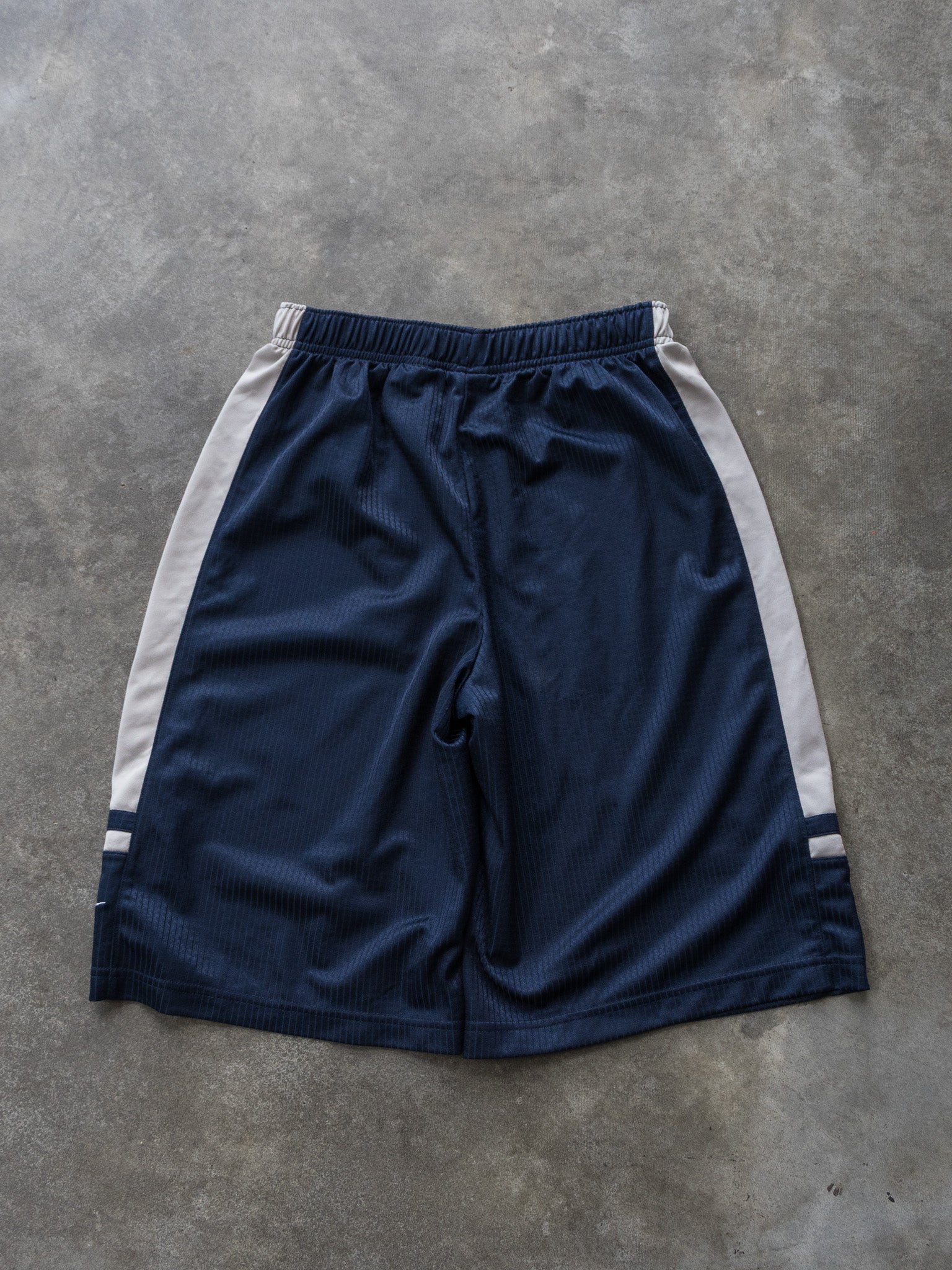 Vintage Navy Nike Basketball Shorts (S)