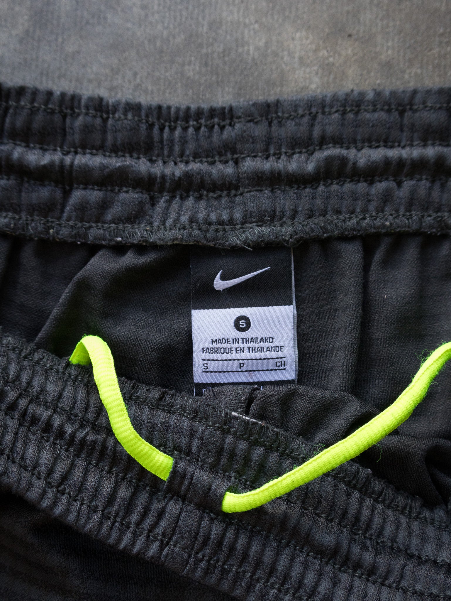 Vintage Grey Nike Basketball Shorts (S)