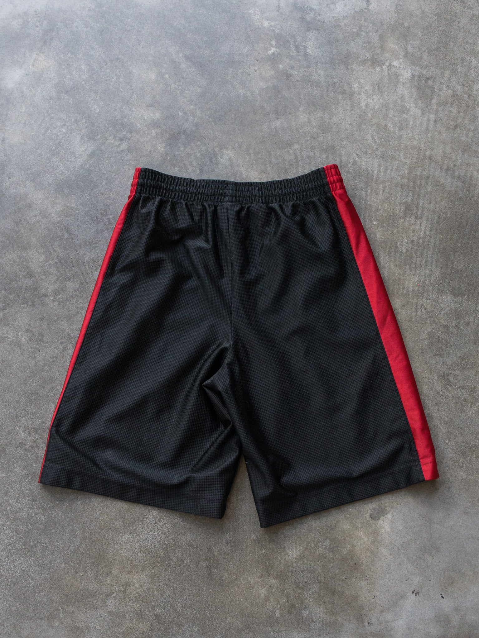 Vintage Black & Red Nike Basketball Shorts (S)