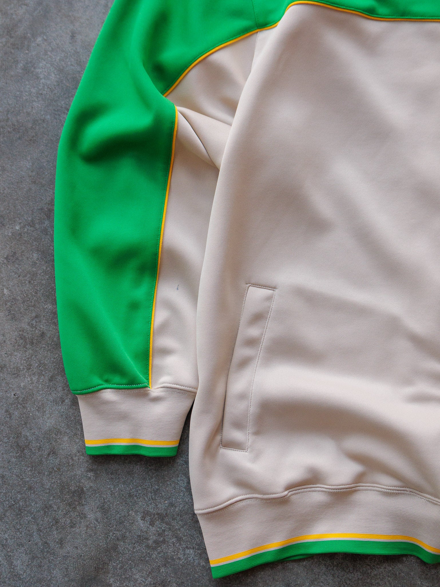 Vintage 00s Beige & Green Nike Track Jacket (XL)