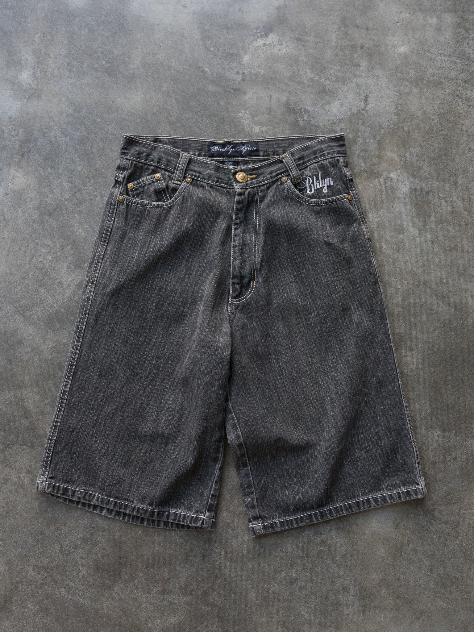 Vintage Black Brooklyn Xpress Denim Shorts (W32)