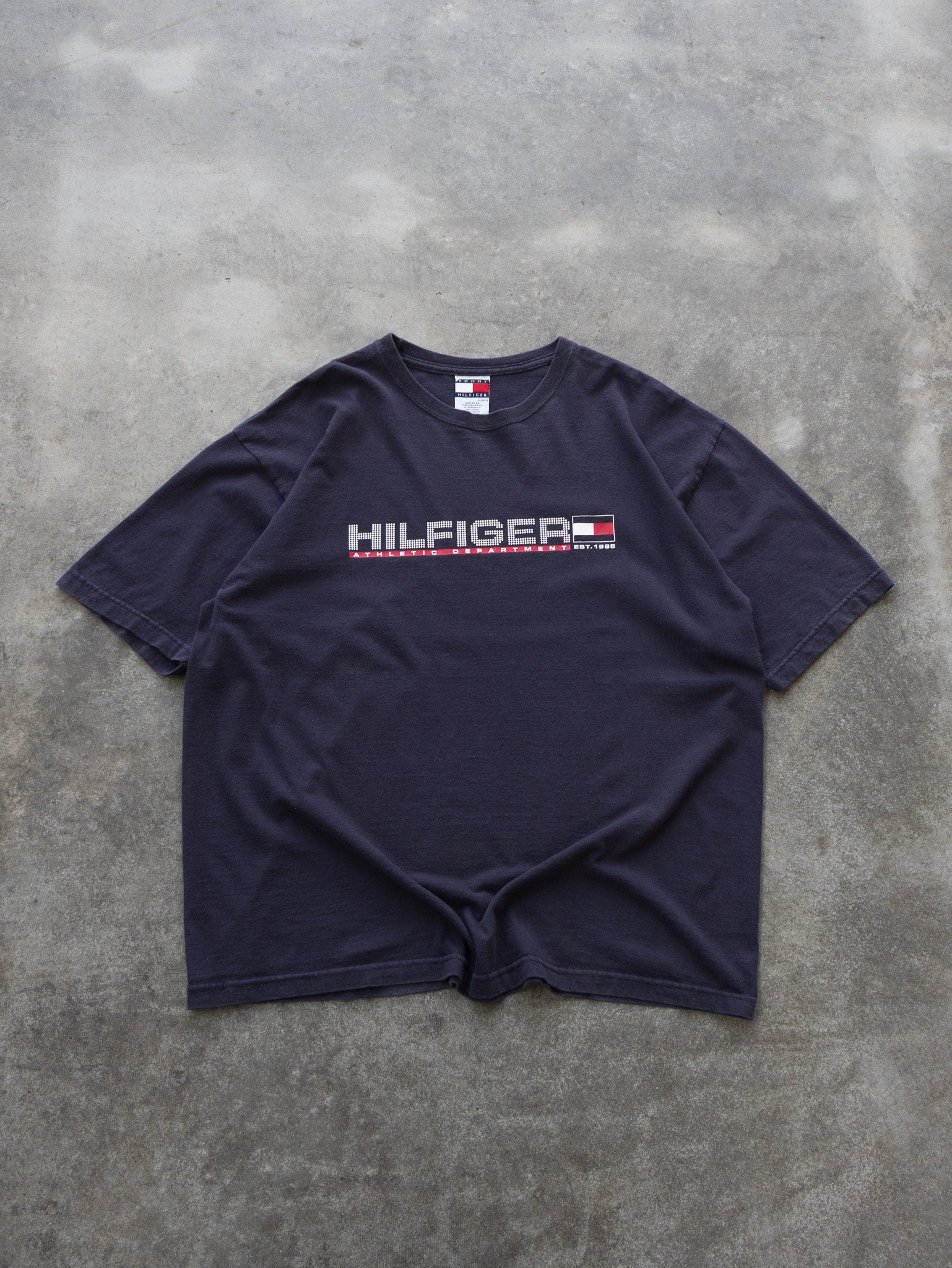 Vintage 90s Tommy Hilfiger Tee (XL)