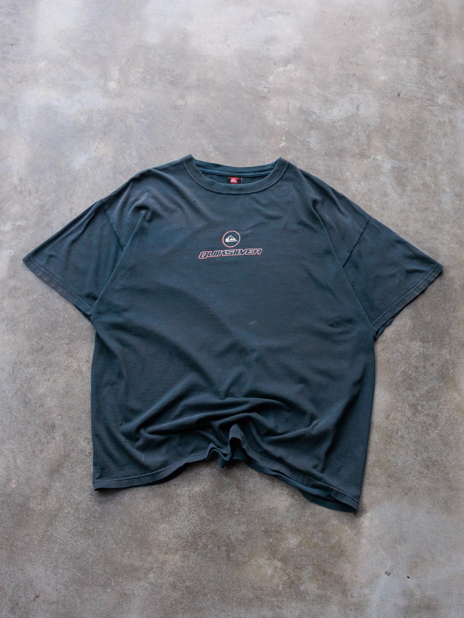 Vintage 00s Thrashed Faded Navy Quiksilver Spell Out Tee (XL)