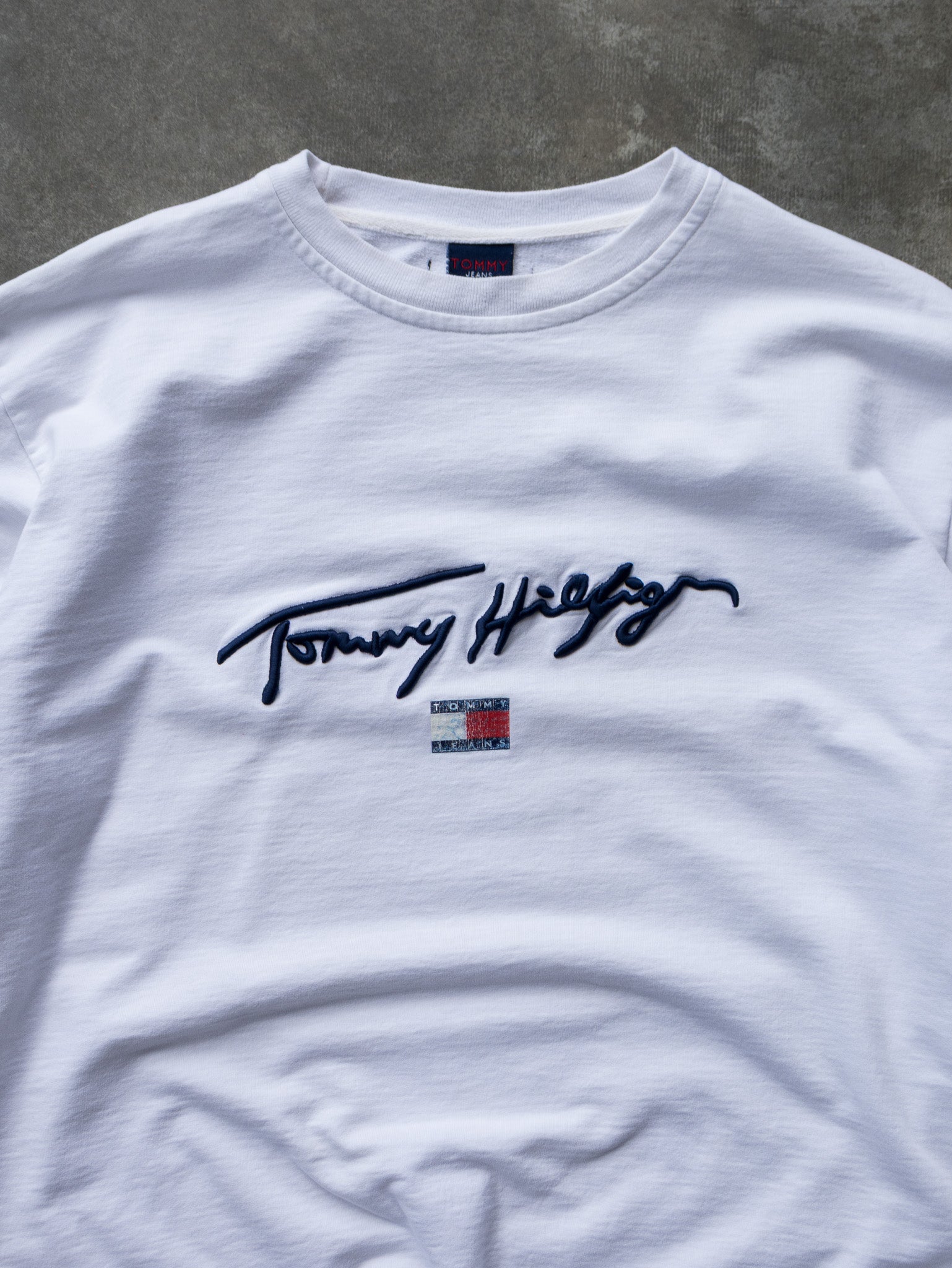 Vintage 00s White Tommy Hilfiger Spell Out Long Sleeve (M)
