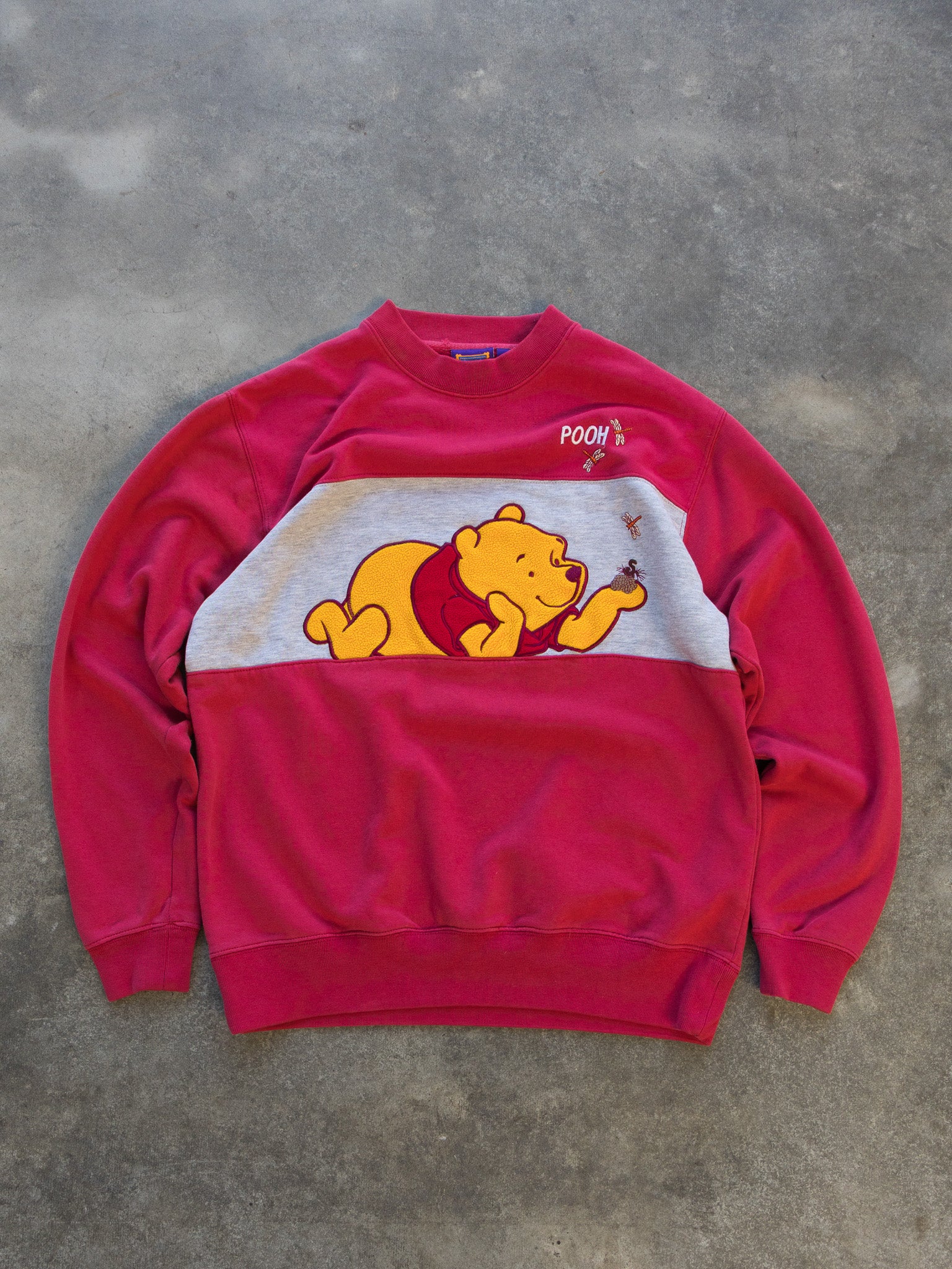 Vintage Red Winnie the Pooh Sweatshirt (M)