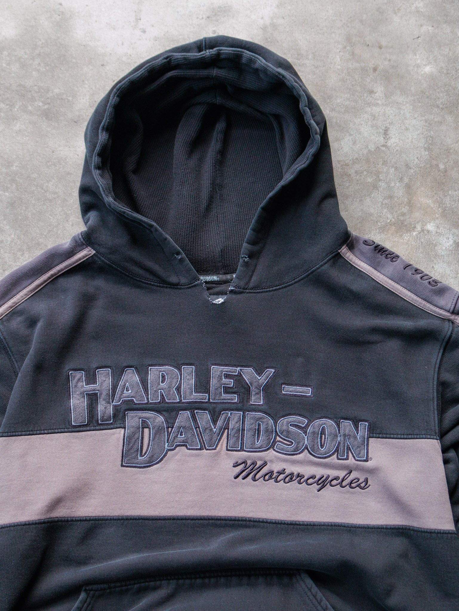 Vintage Black & Grey Harley-Davidson Motorcycles Hoodie (XL)