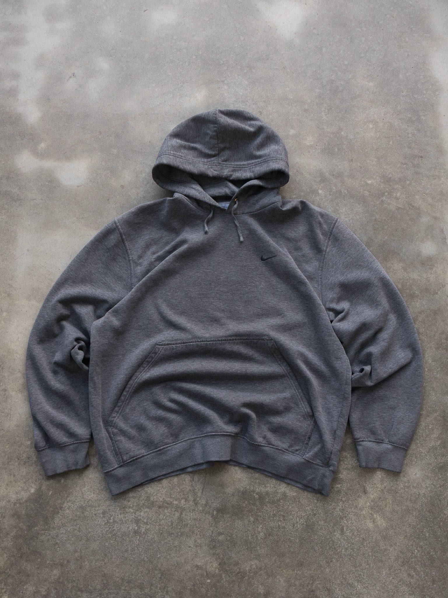 Vintage Grey Nike Hoodie (XL)