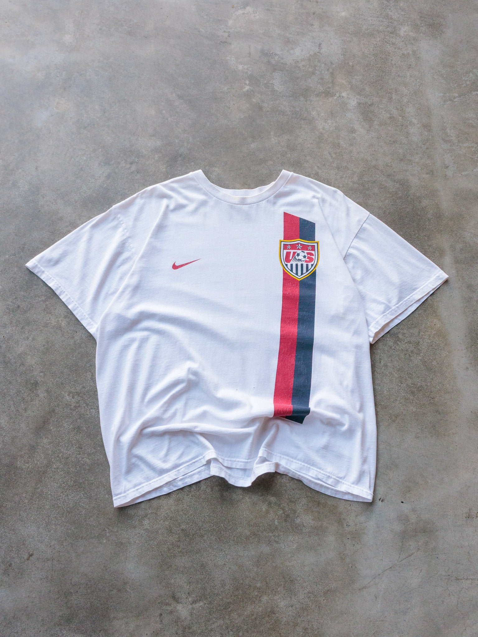 Vintage 00s White Nike US Soccer Tee (L)