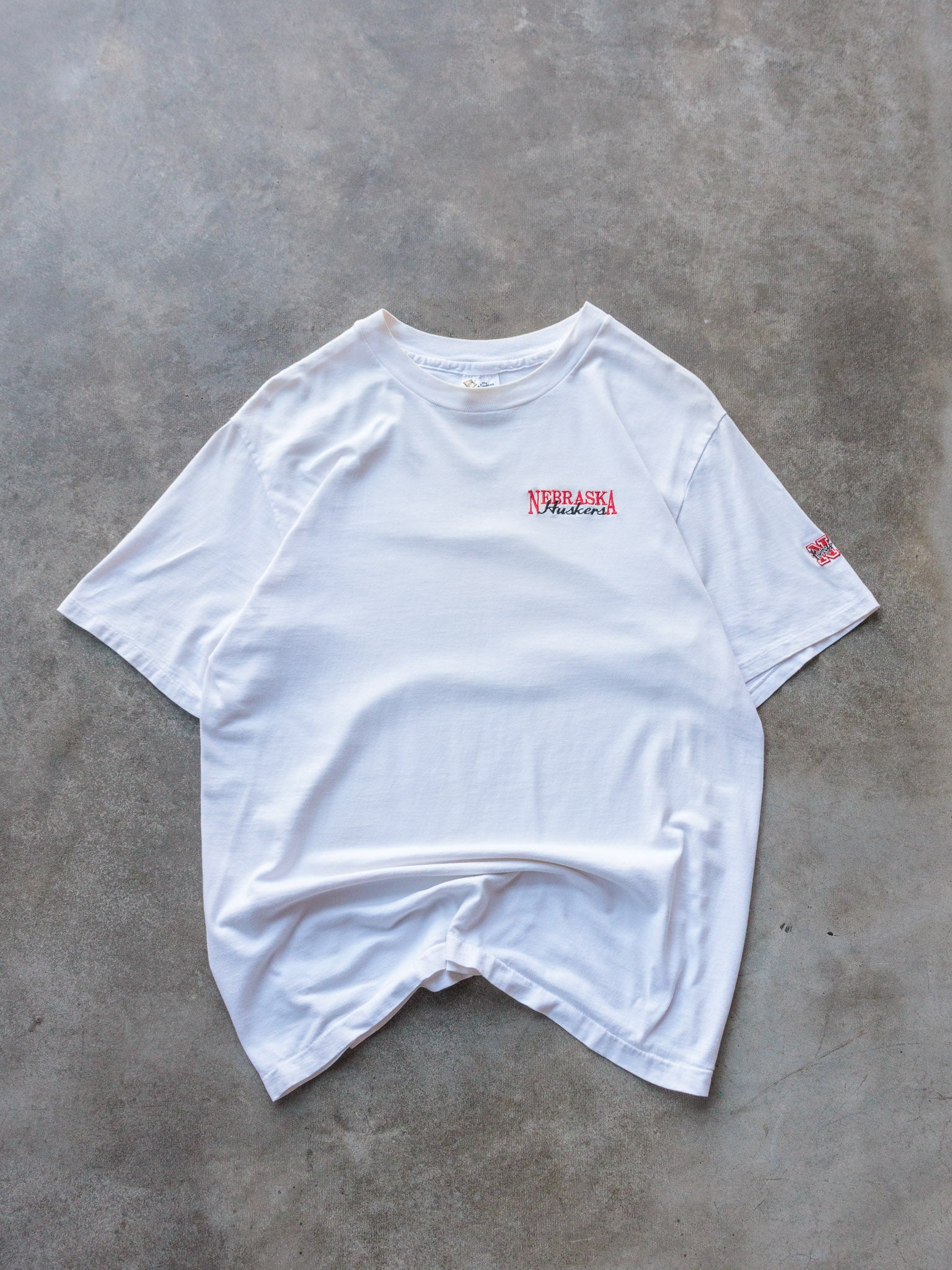 Vintage 90s White Nebraska Huskers Tee (L)