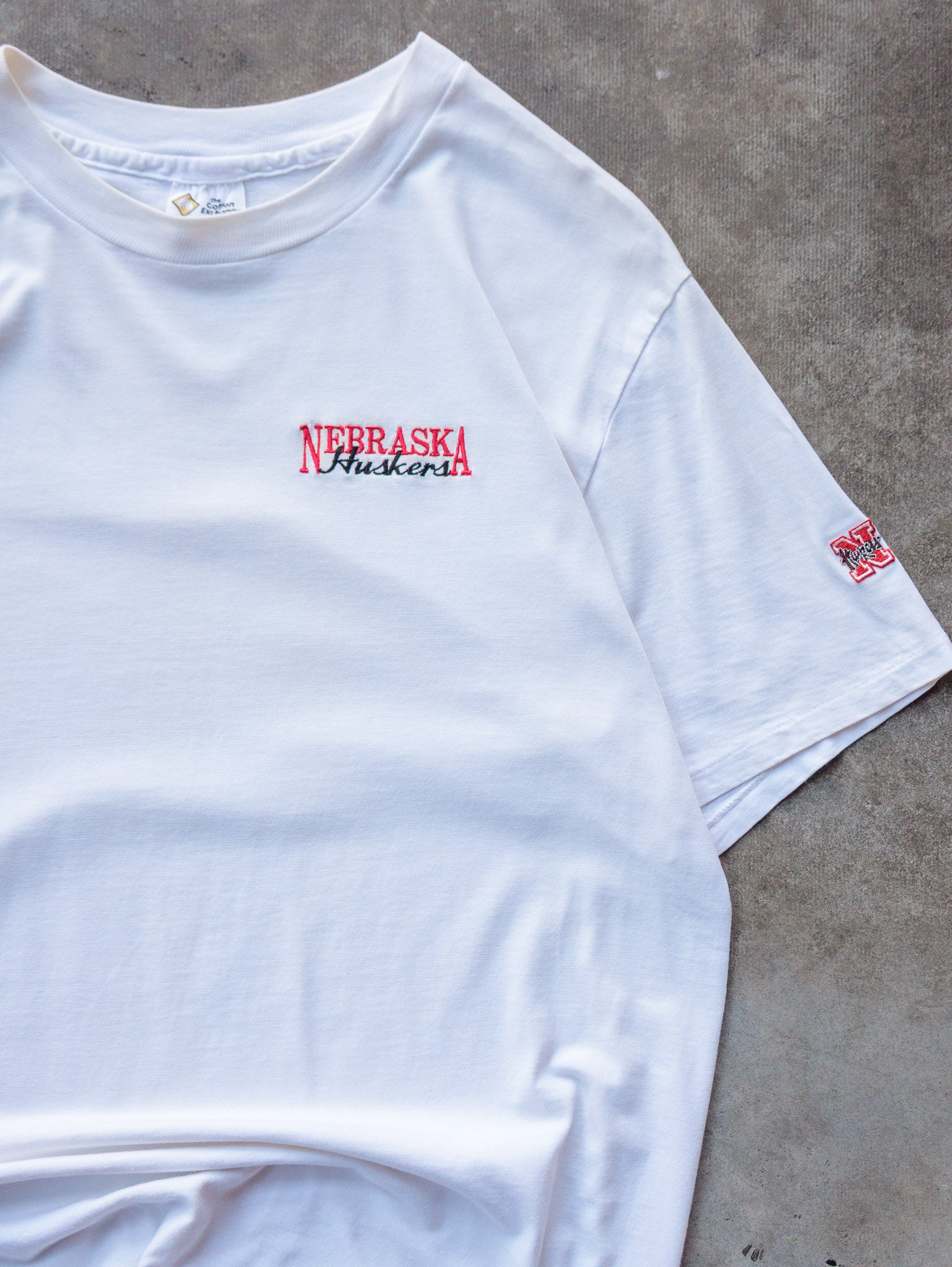 Vintage 90s White Nebraska Huskers Tee (L)
