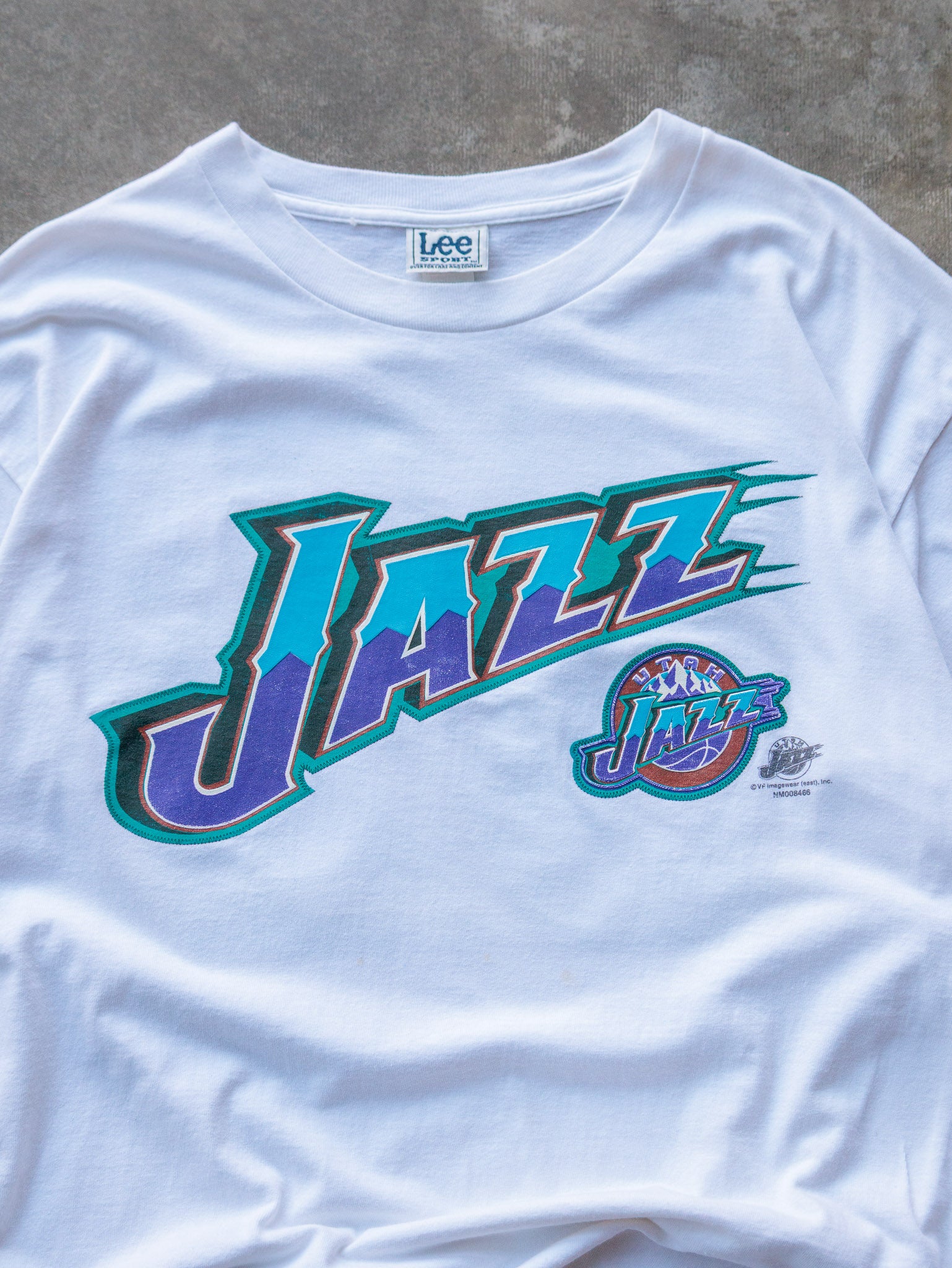 Vintage 90s Lee Sport Utah Jazz Karl Malone Tee (L)