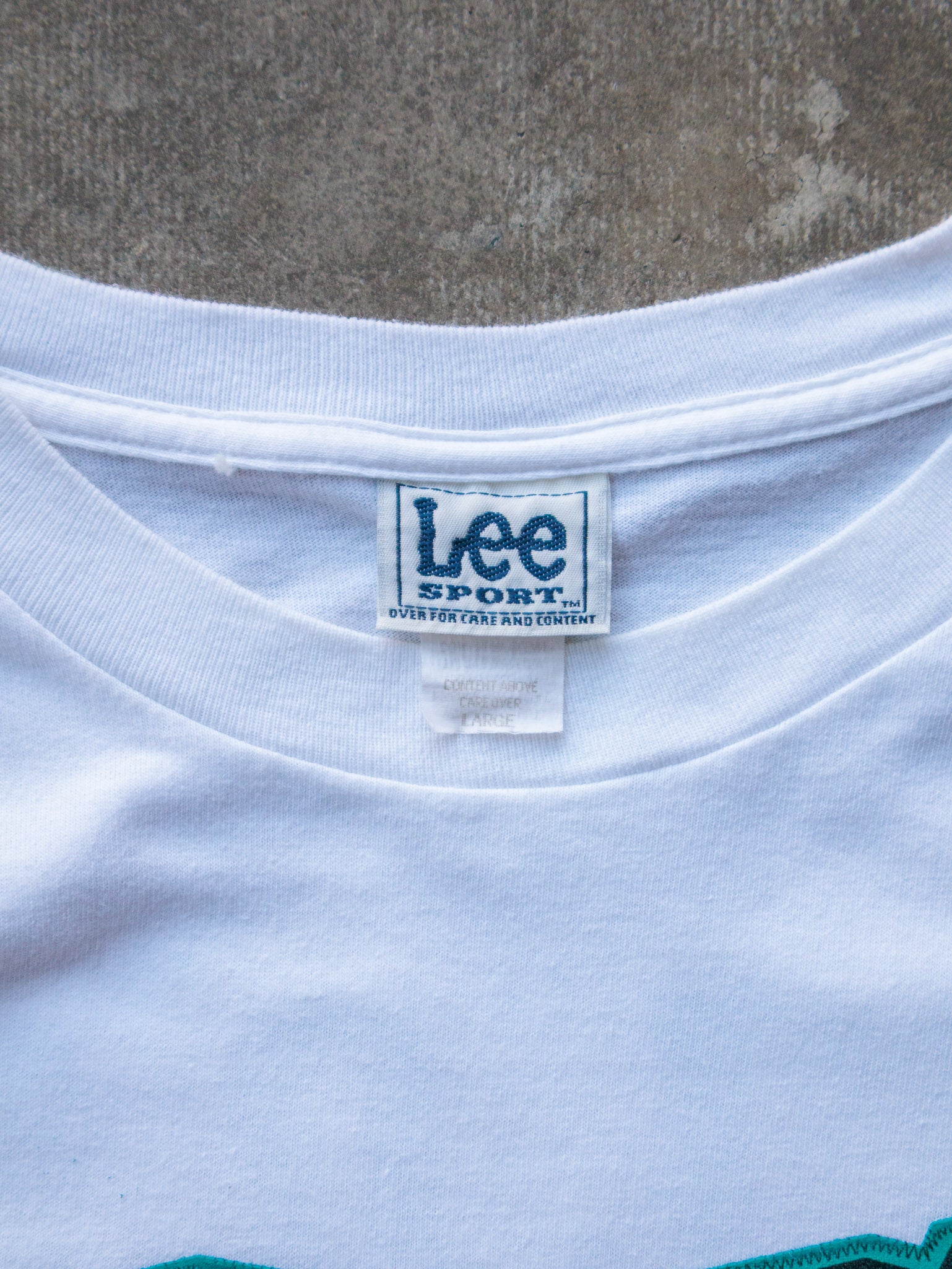 Vintage 90s Lee Sport Utah Jazz Karl Malone Tee (L)