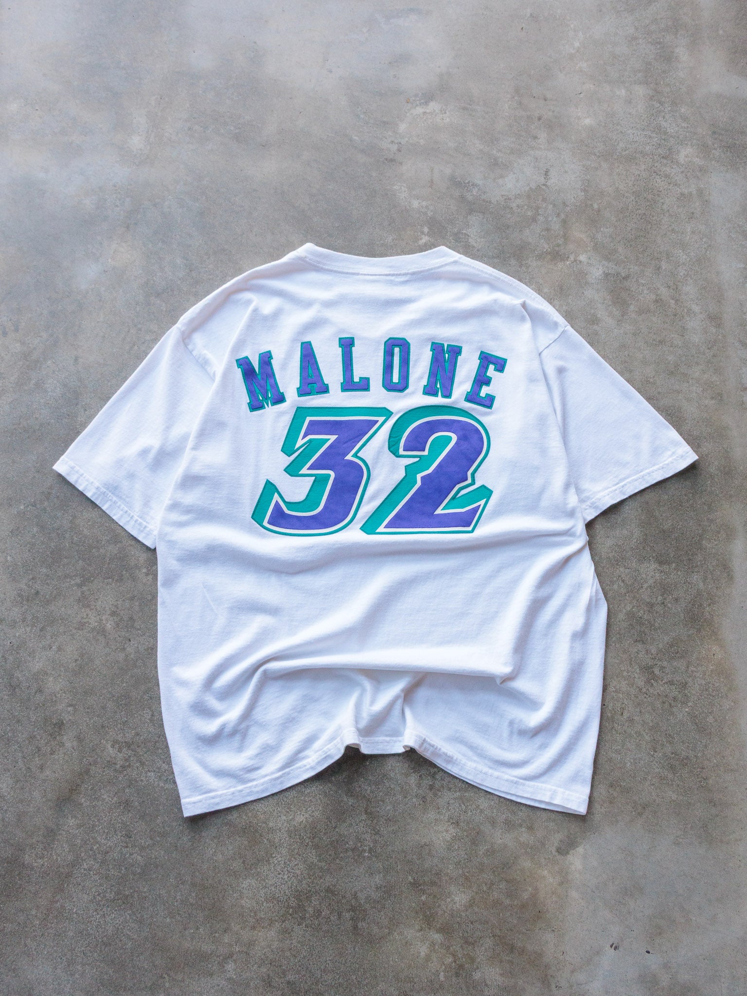 Vintage 90s Lee Sport Utah Jazz Karl Malone Tee (L)