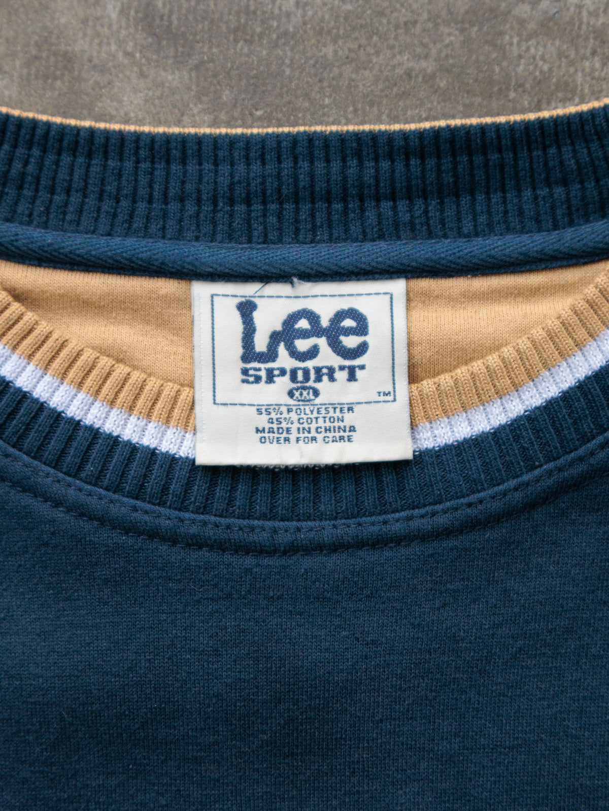 Vintage 90s Navy Lee Sport Pittsburgh Panthers Sweatshirt (2XL)