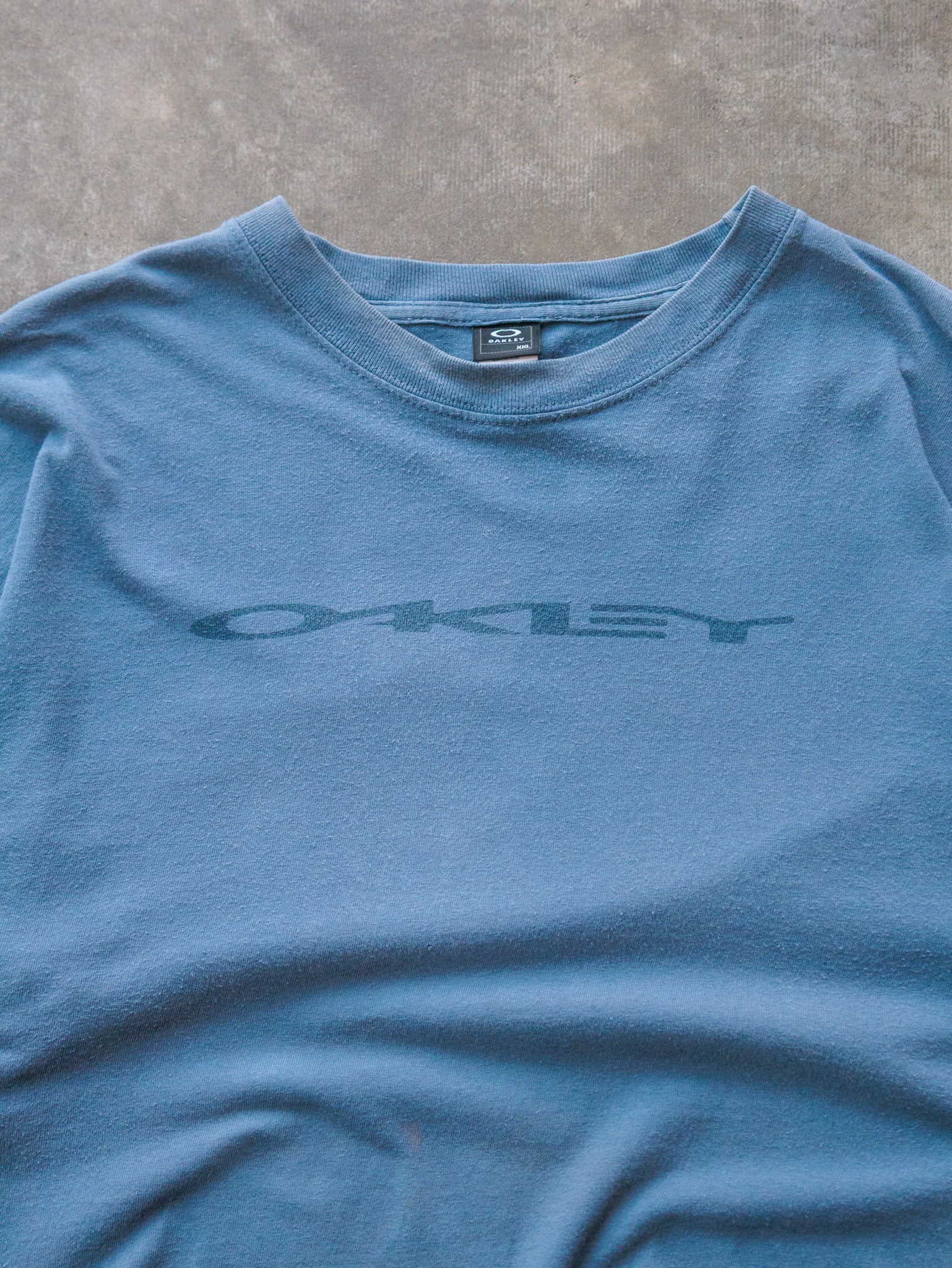 Vintage 00s Blue Oakley Graphic Tee (2XL)