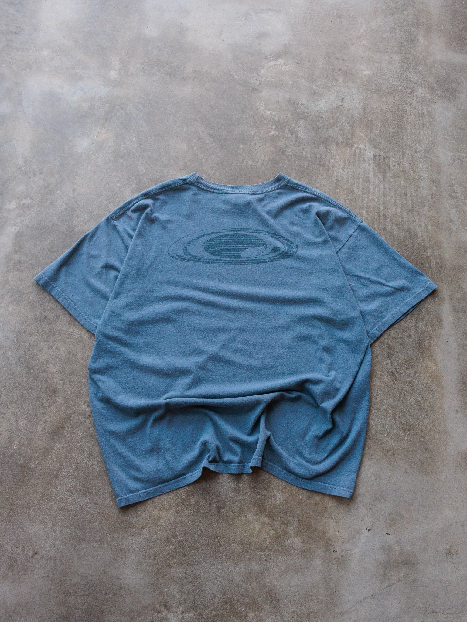 Vintage 00s Blue Oakley Graphic Tee (2XL)
