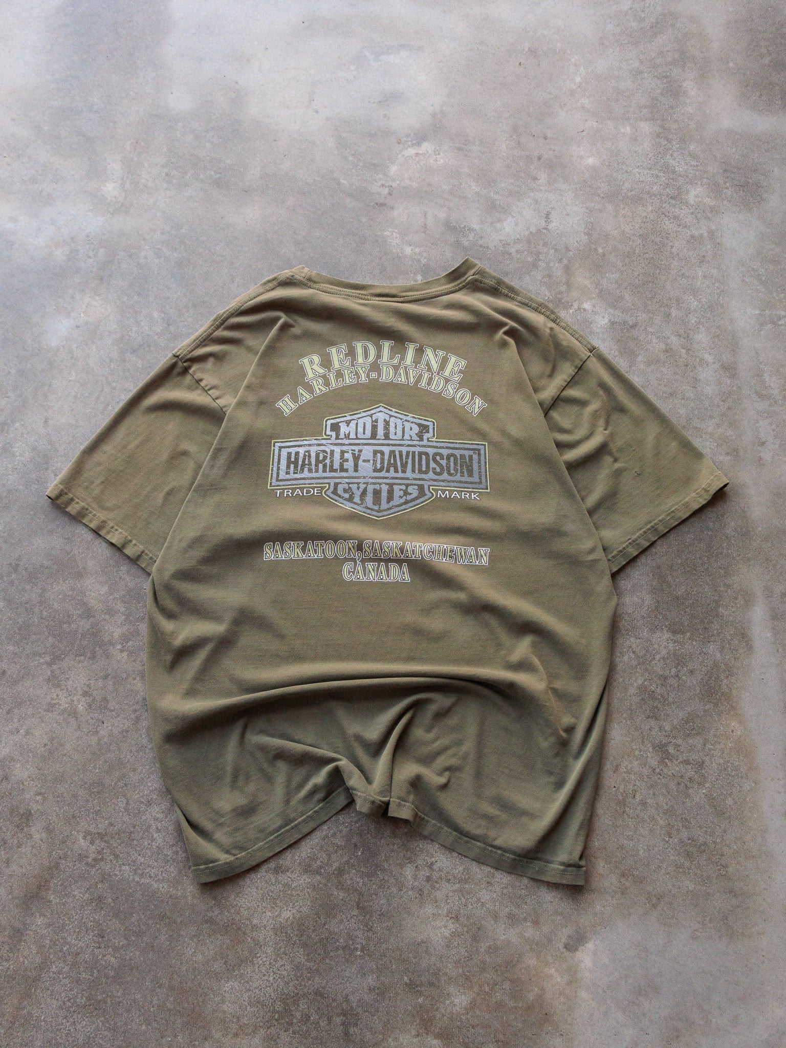 Vintage Olive Harley-Davidson Saskatoon Canada Tee (XL)
