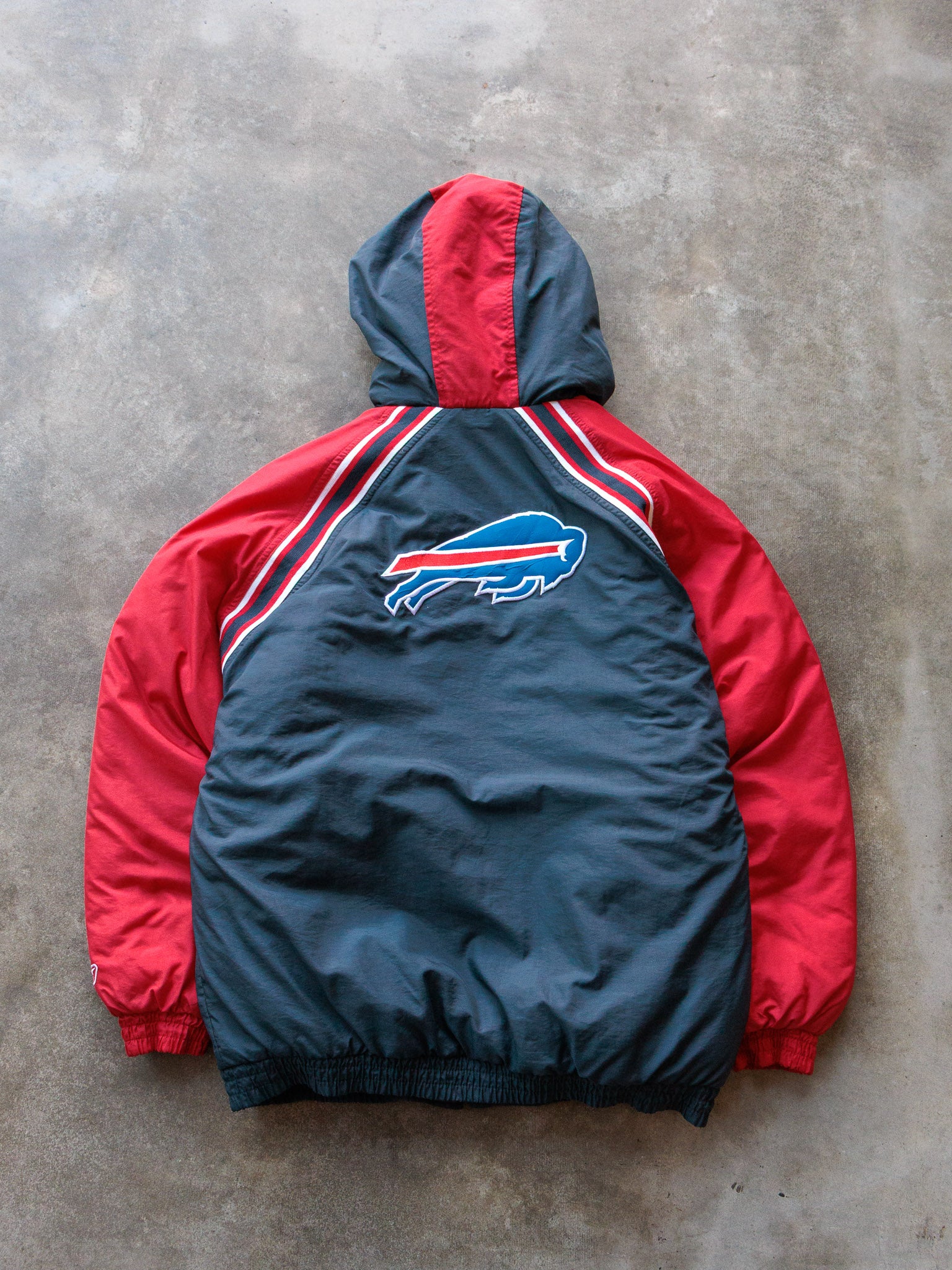 Vintage 00s Reebok Buffalo Bills Hooded Puffer Jacket (M)