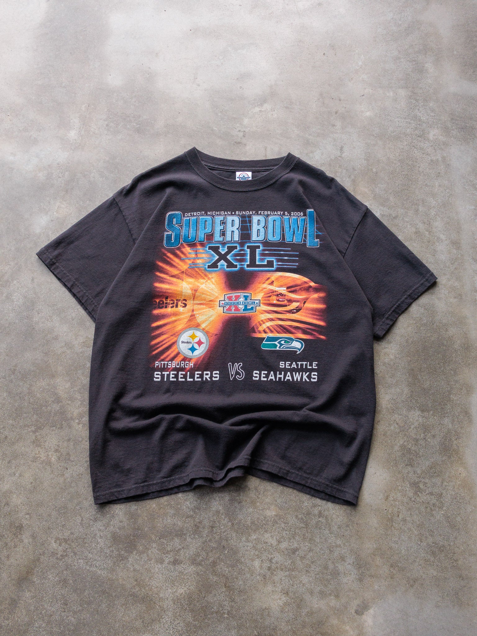 Vintage 2006 Super Bowl Steelers vs Seahawks Tee (L)