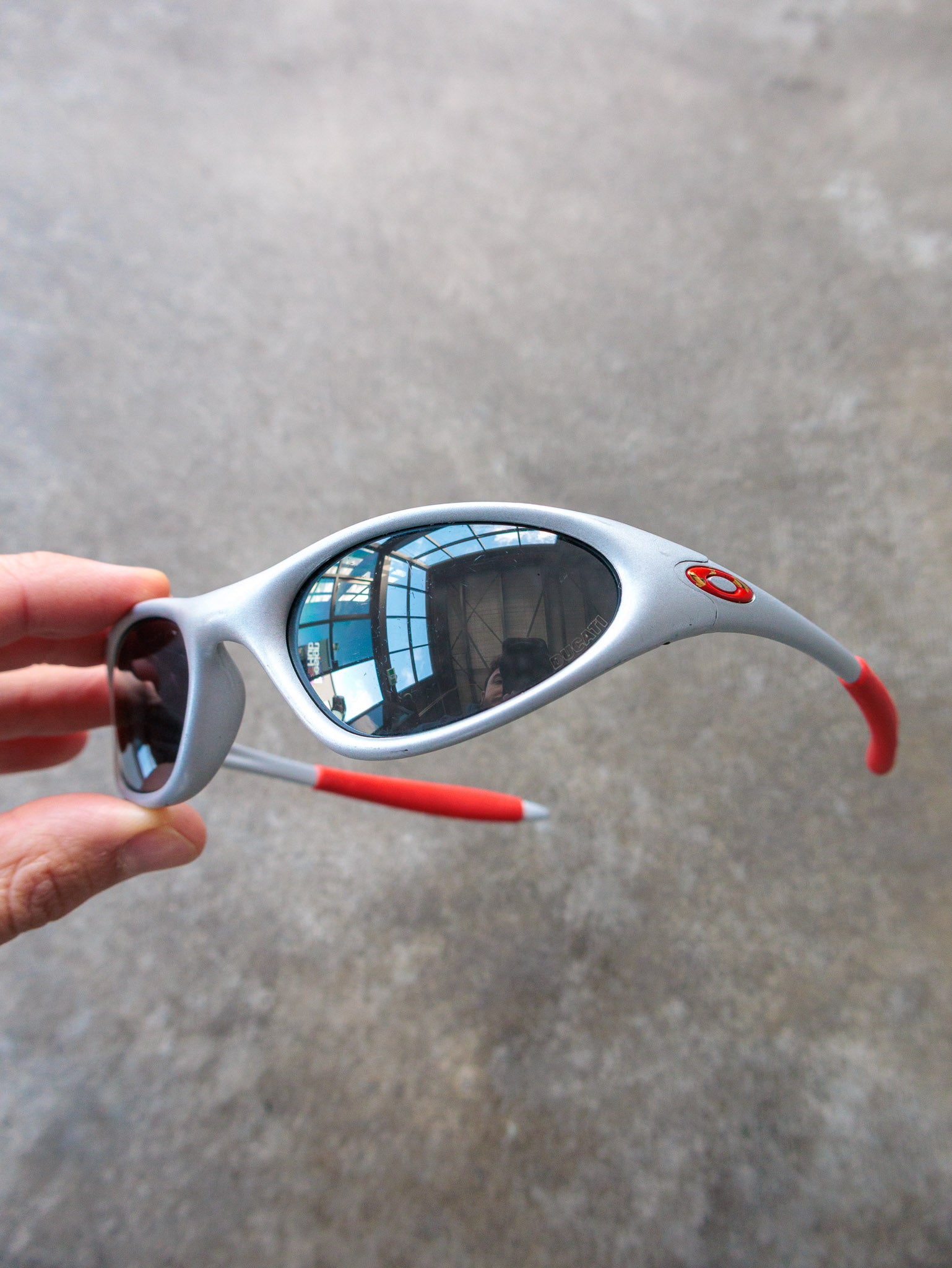 Vintage 2003 Silver Oakley Minute Gen 2 Ducati Sunglasses