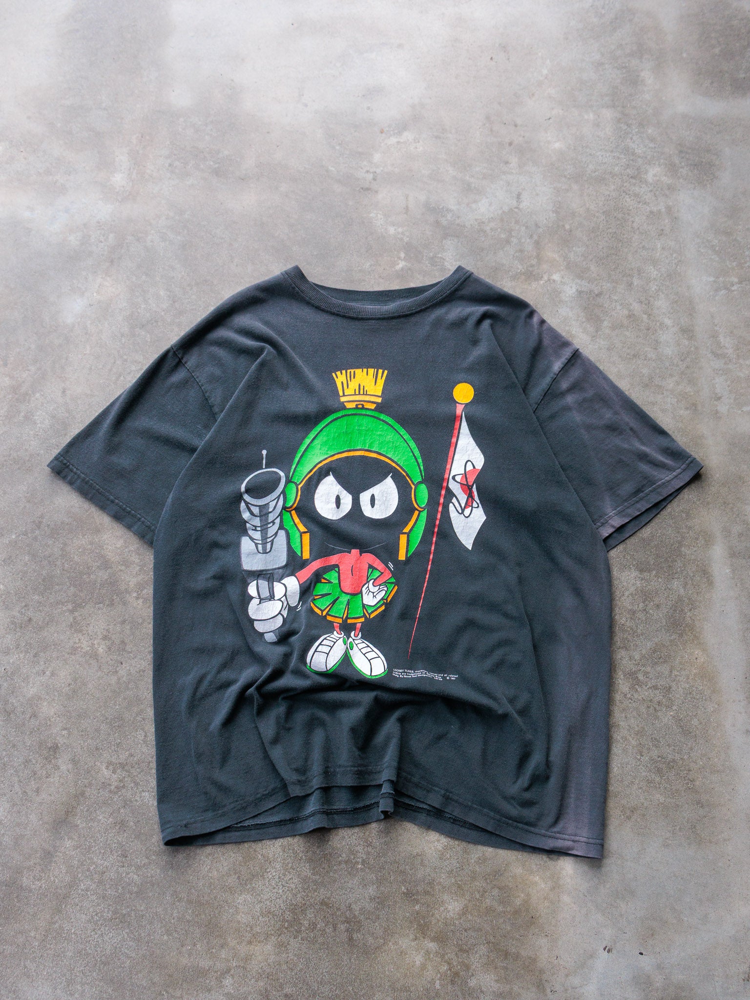 Vintage 1993 Faded Black Looney Tunes Marvin the Martian Tee (XL)