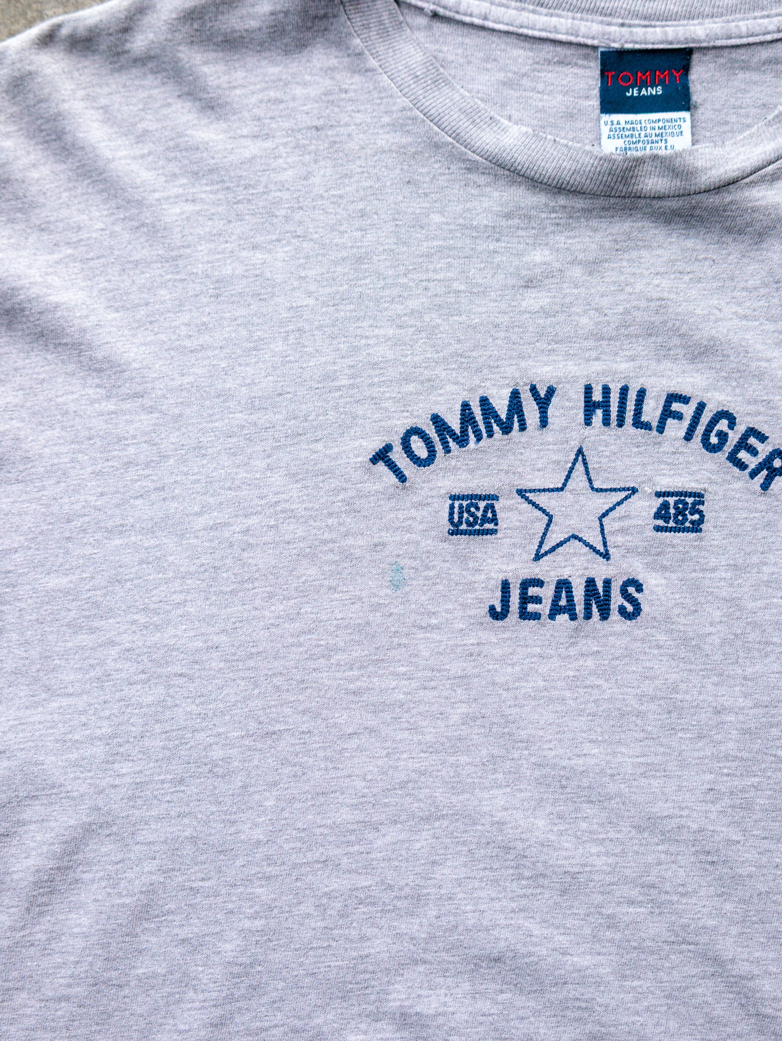 Vintage 90s Grey Tommy Hilfiger Tee (M)