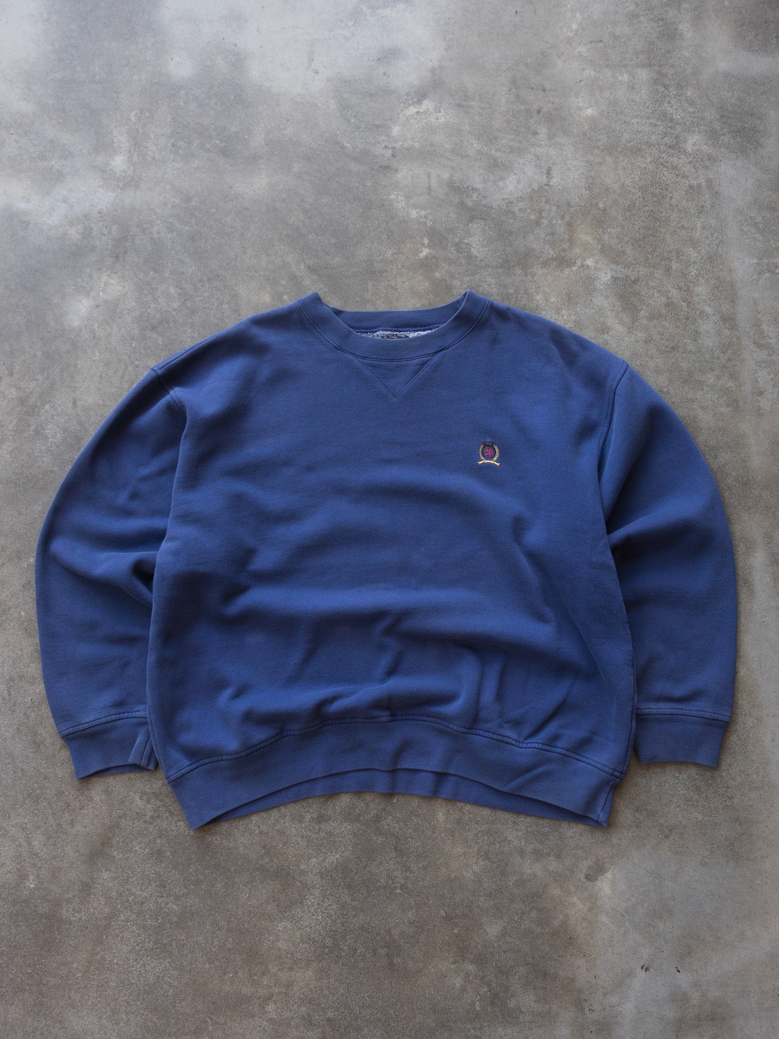 Vintage 90s Navy Tommy Hilfiger Sweatshirt (L)