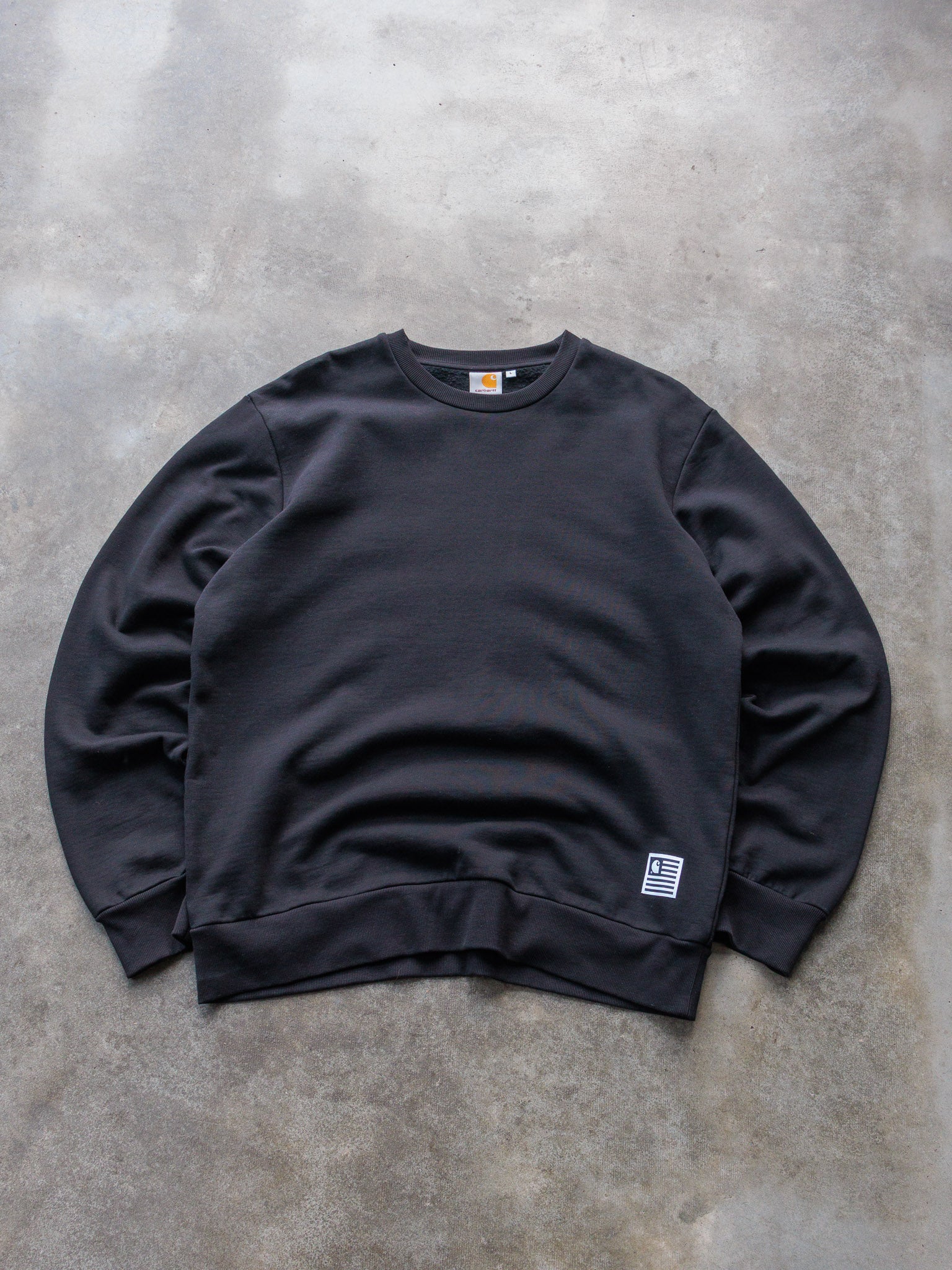 Vintage Black Carhartt Graphic Sweatshirt (L)