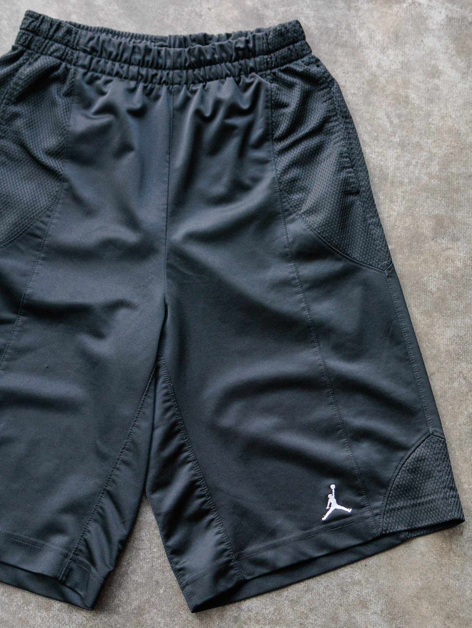 Vintage Black Jordan Basketball Shorts (S)