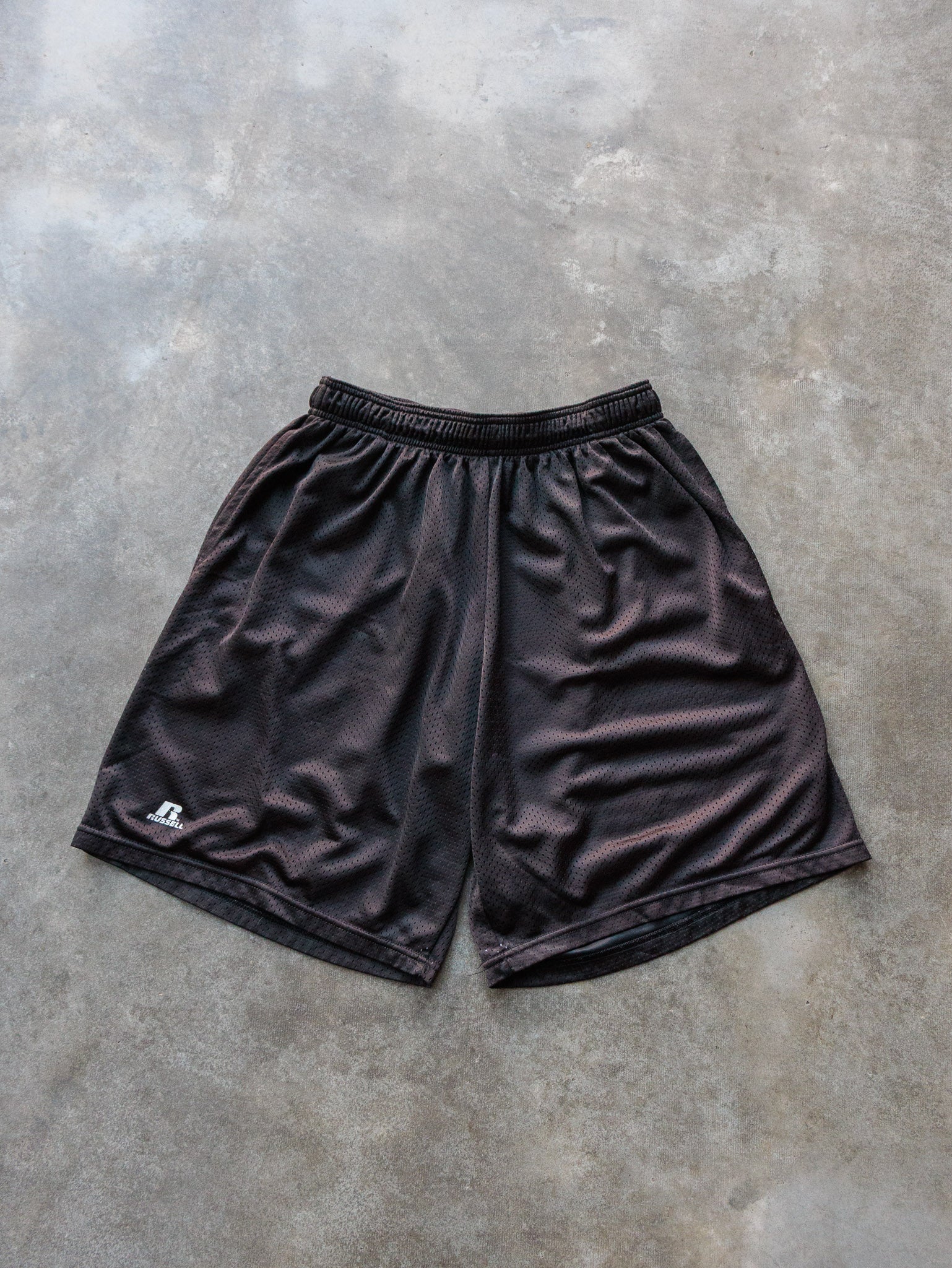 Vintage 00s Black Russell Athletic Mesh Shorts (L)